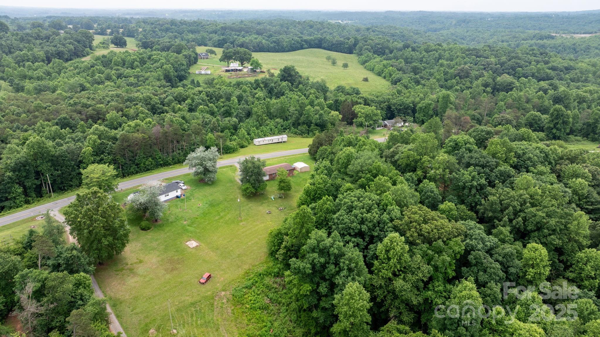 1691 Hill River Road Property Photo 22