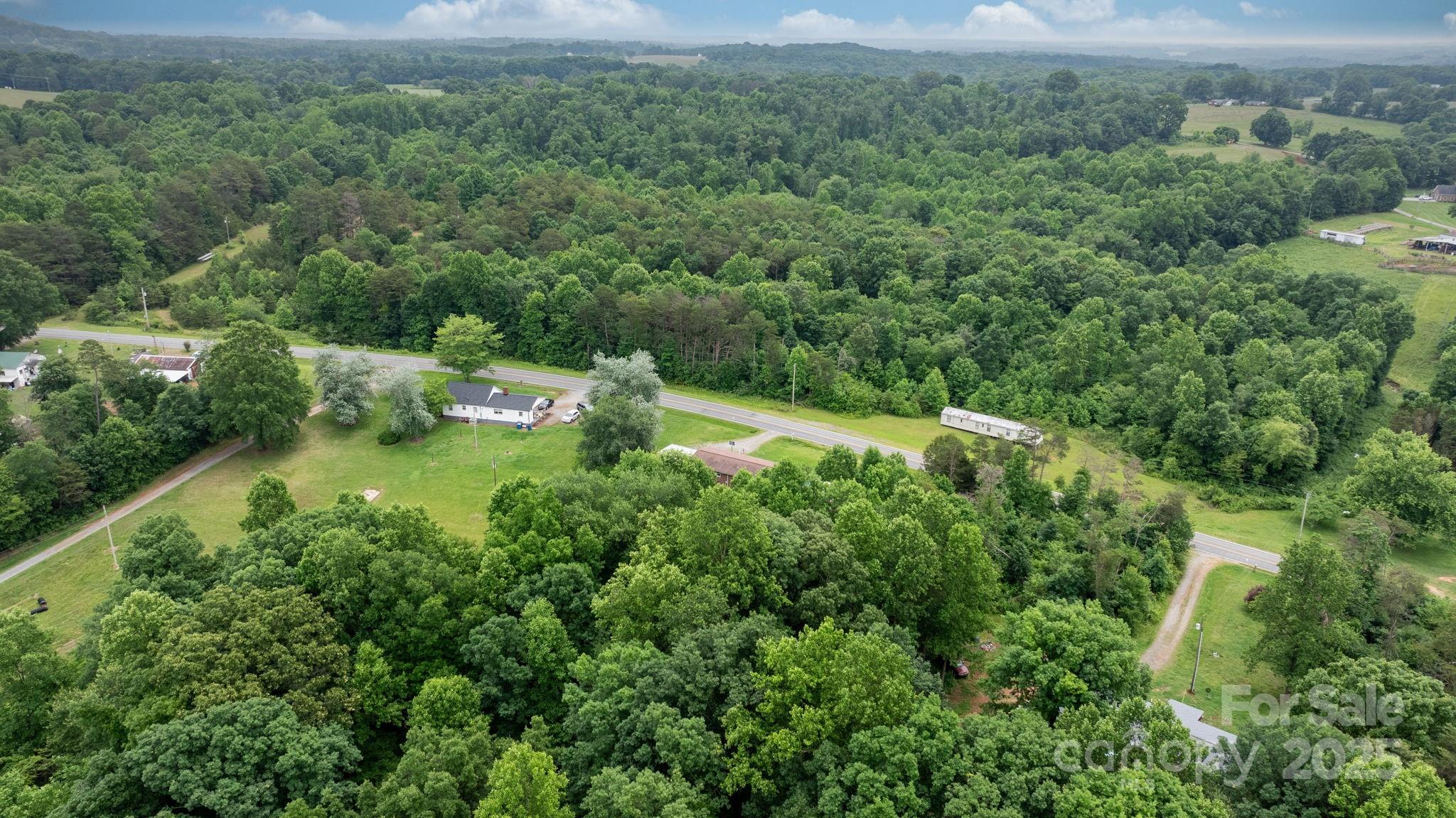 1691 Hill River Road Property Photo 23