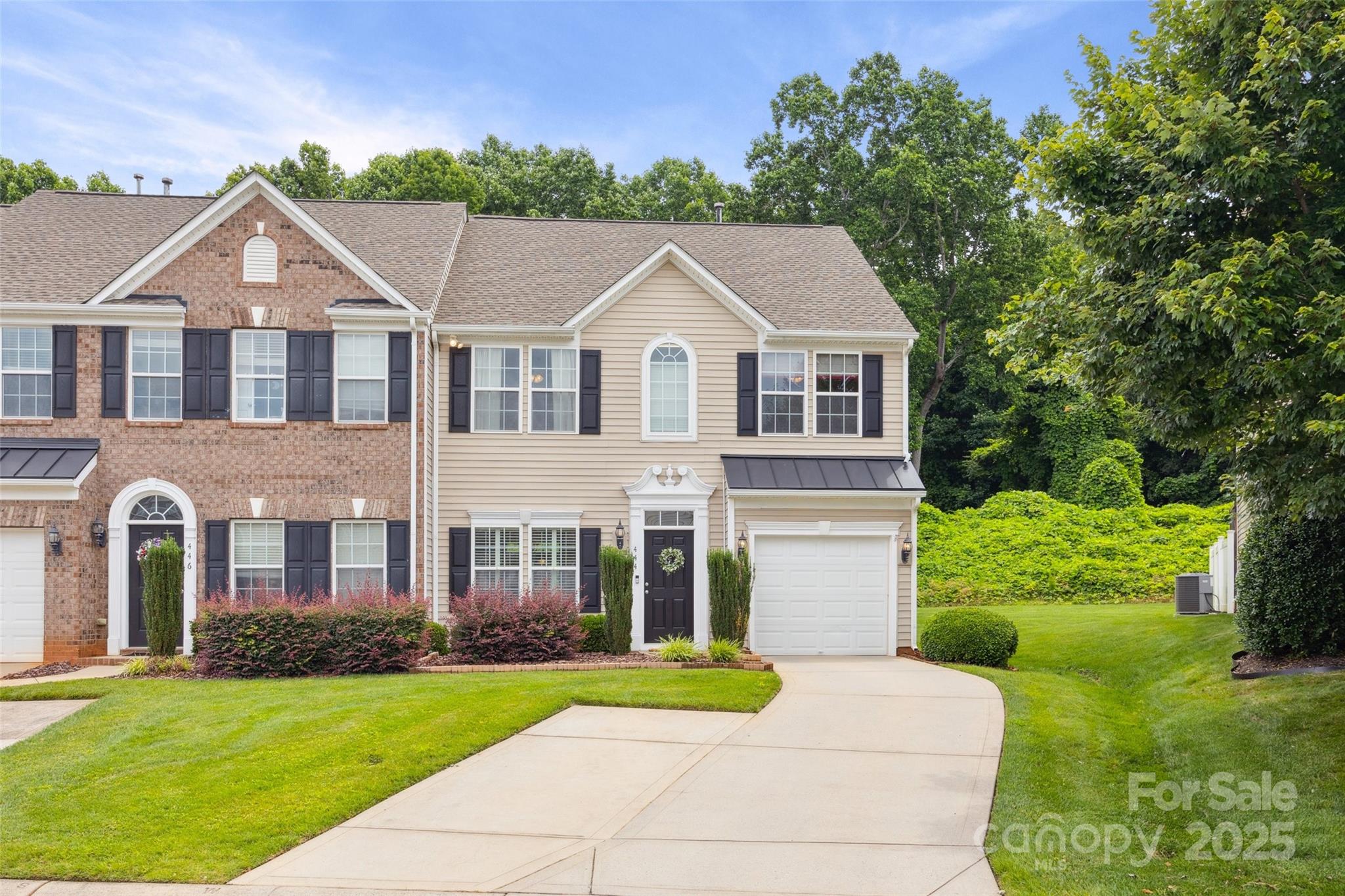 444 Battery Circle Property Photo 2