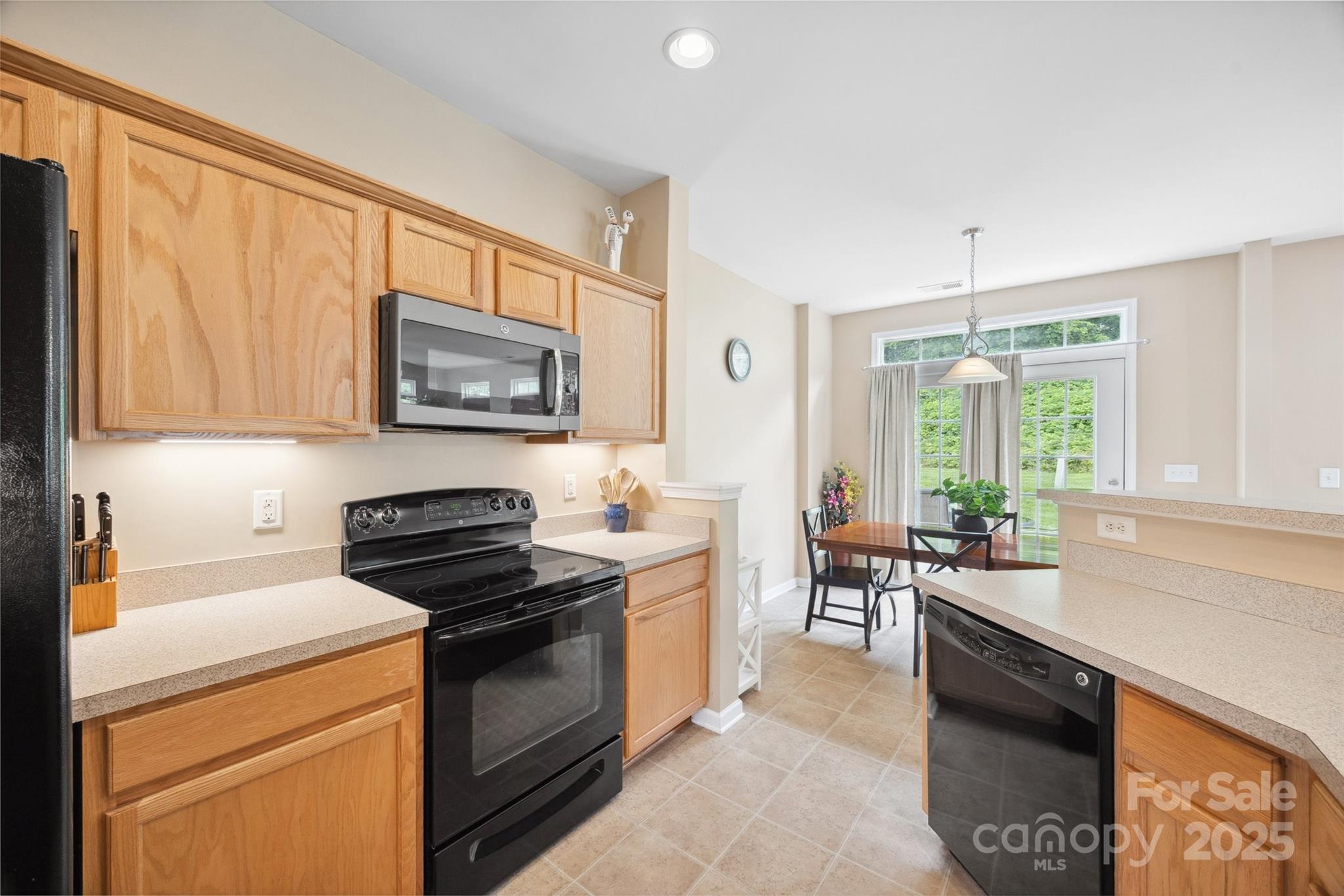 444 Battery Circle Property Photo 8