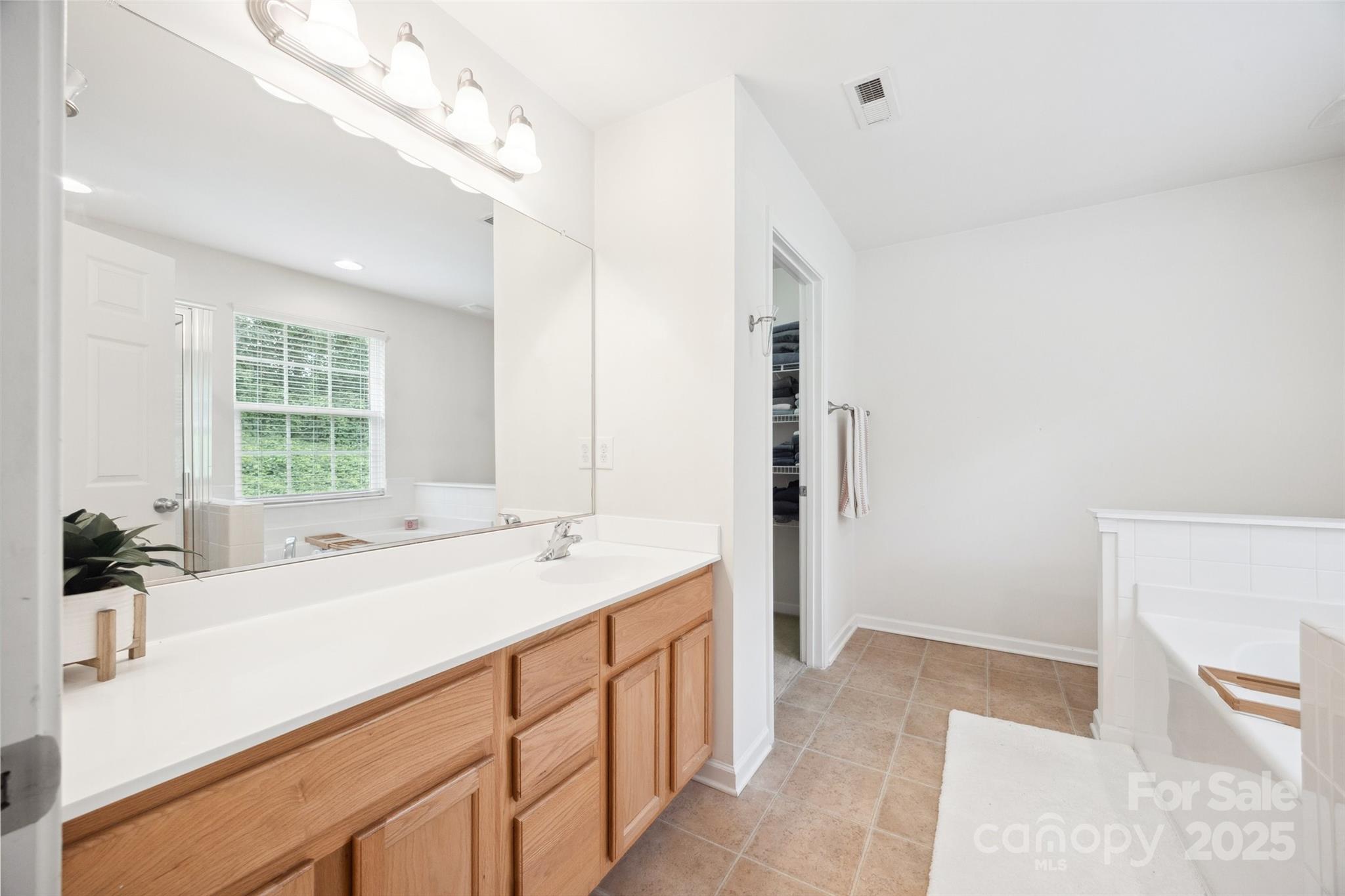 444 Battery Circle Property Photo 18