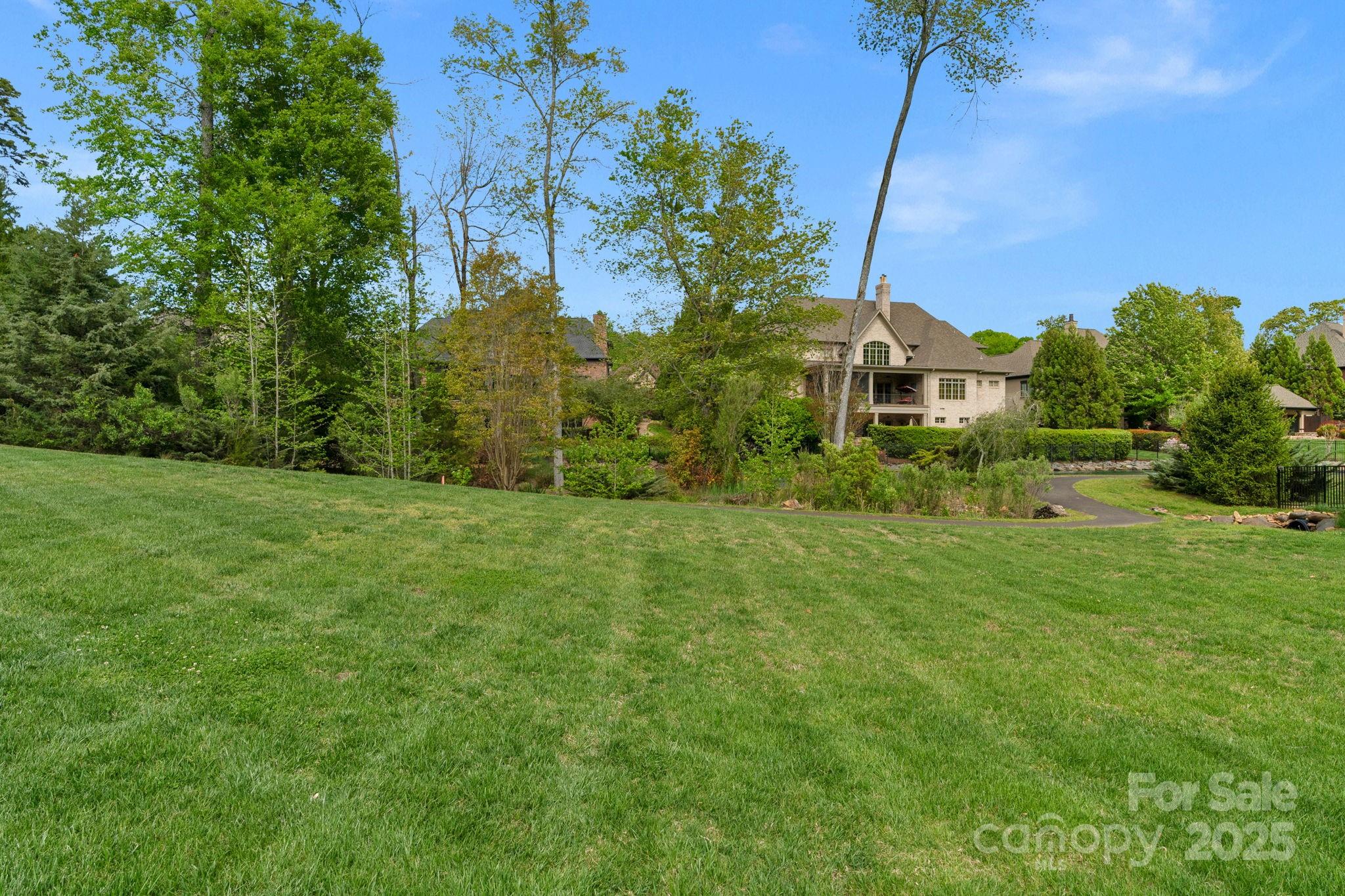 8100 Skye Knoll Drive 144 Property Photo 5