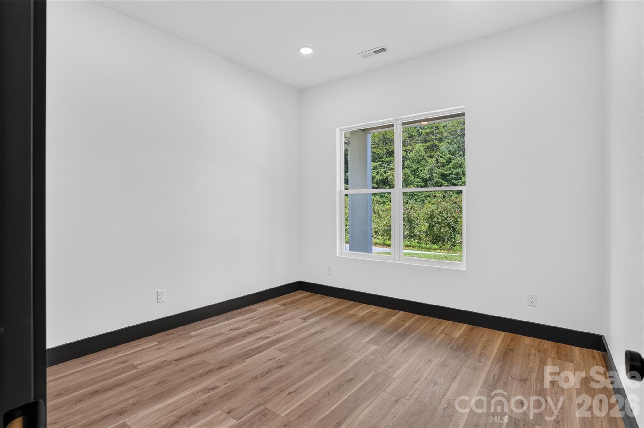 86 Point Hope Lane Property Photo 21