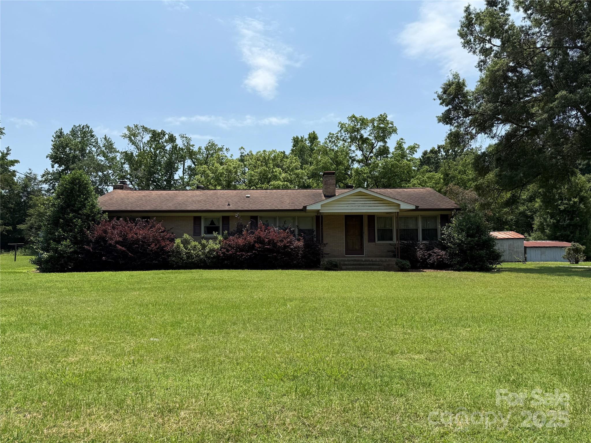 6018 Unionville Road Property Photo 1
