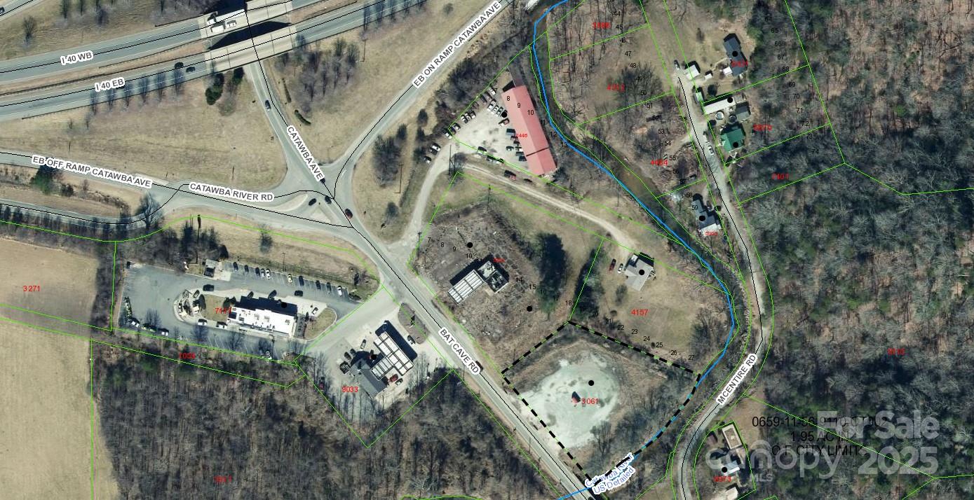 611 Bat Cave Road Property Photo 4