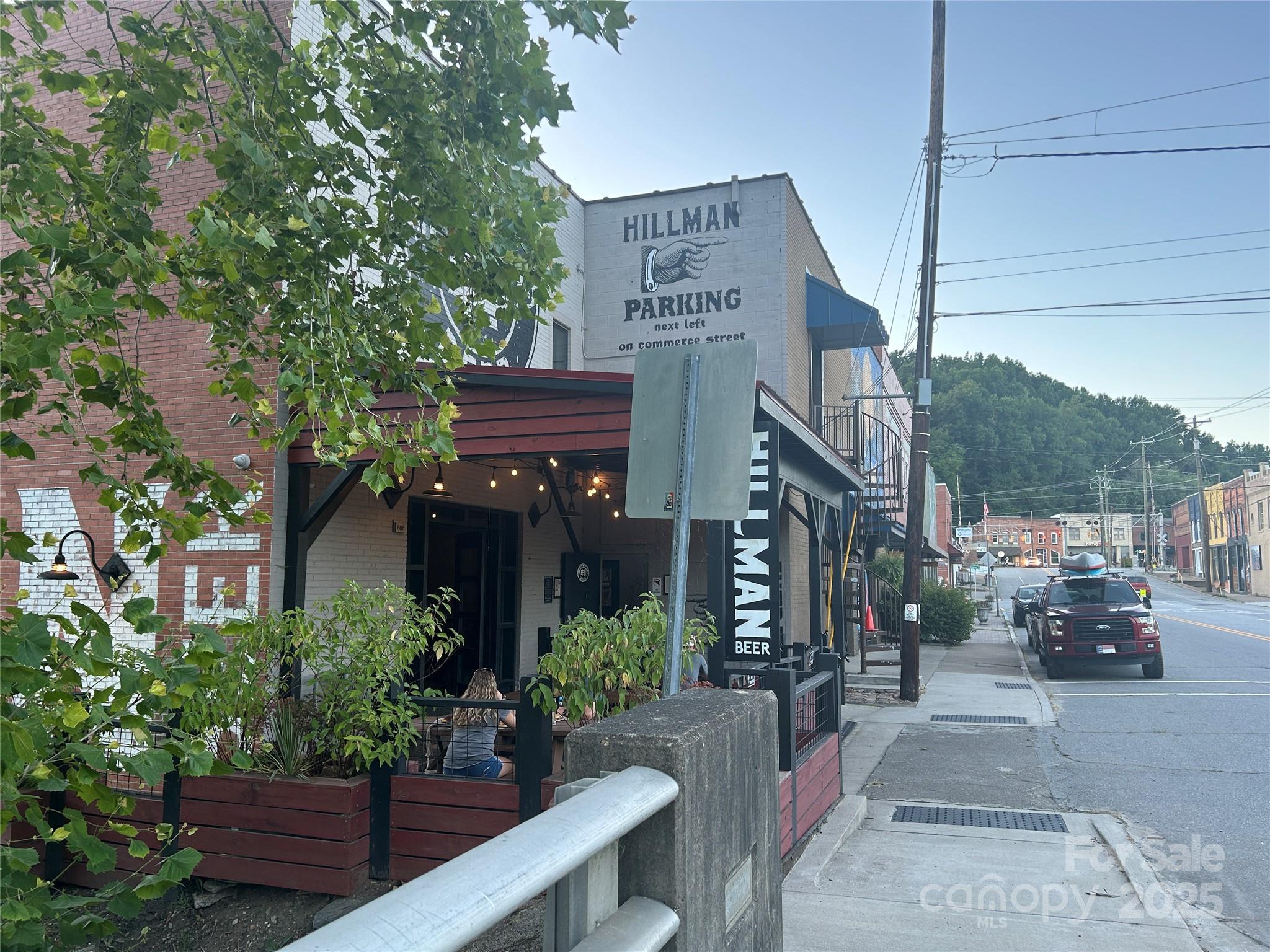 611 Bat Cave Road Property Photo 6