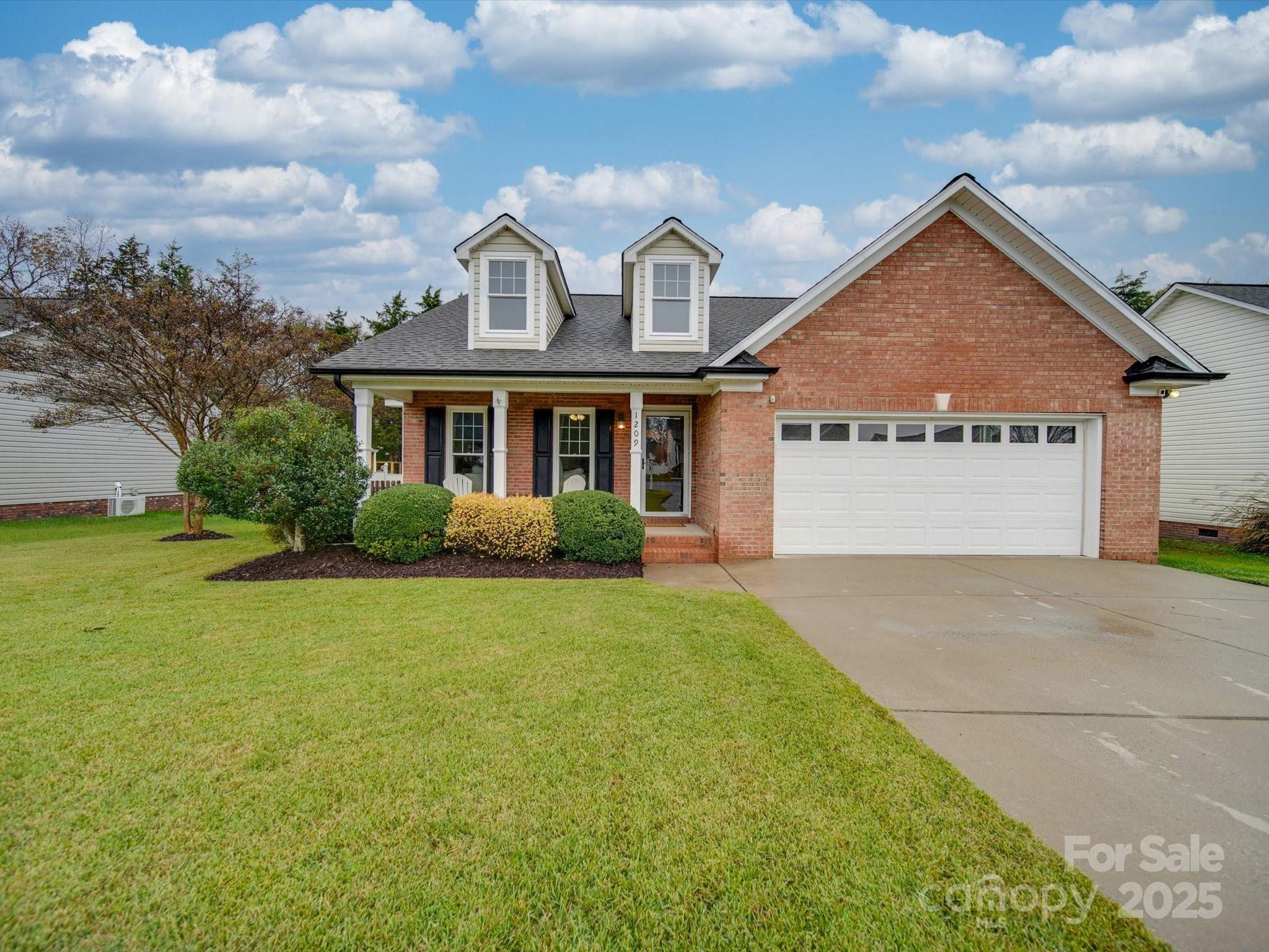 1209 Pressley Downs Drive Property Photo 1