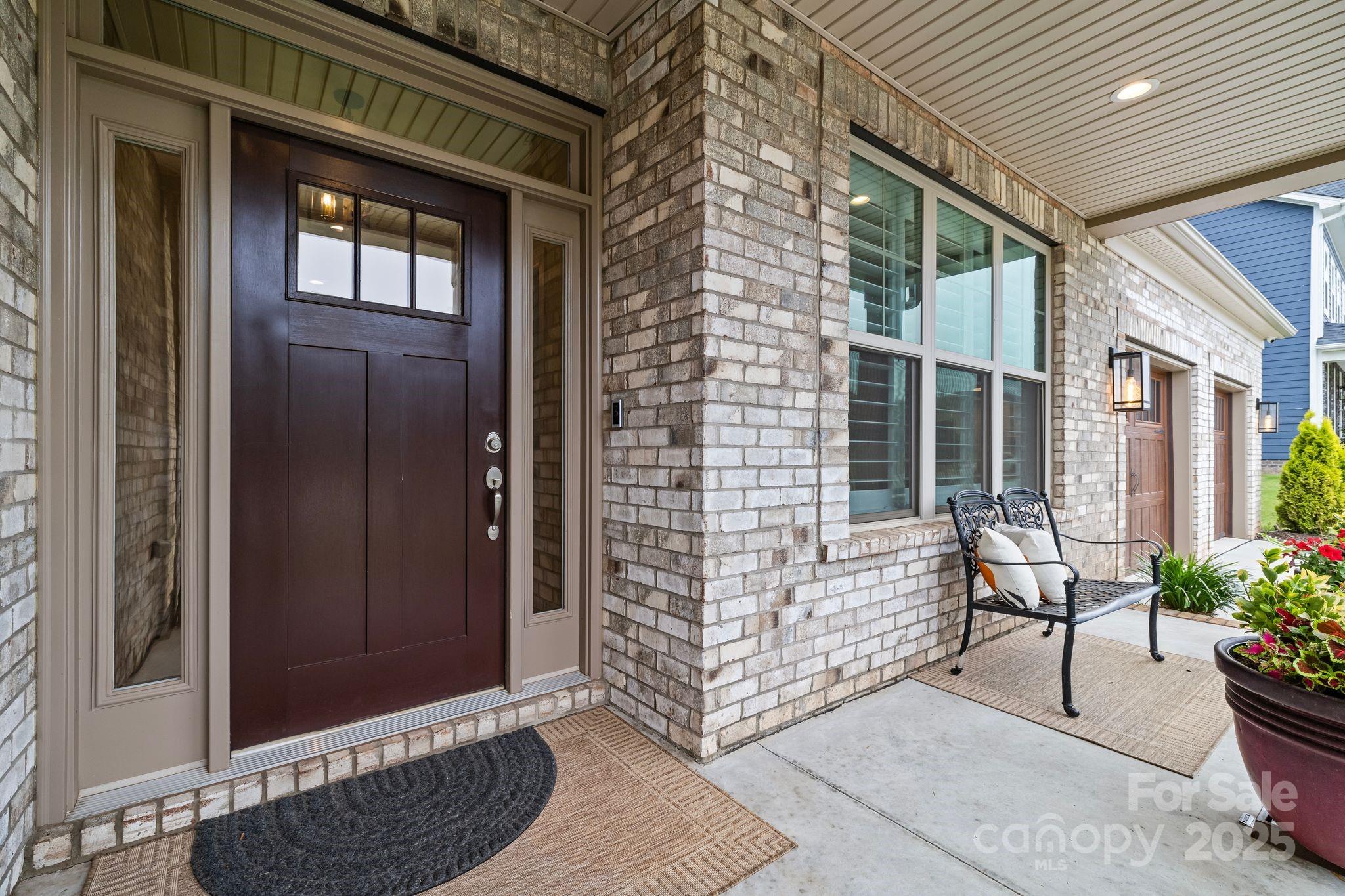 9833 Ardley Park Way Property Photo 3