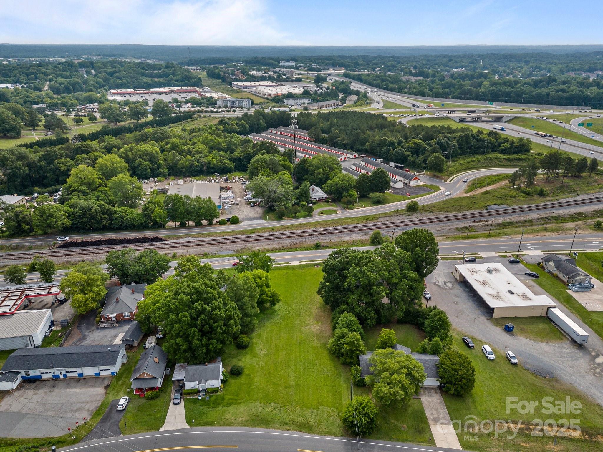 000 S Main Street Property Photo 2