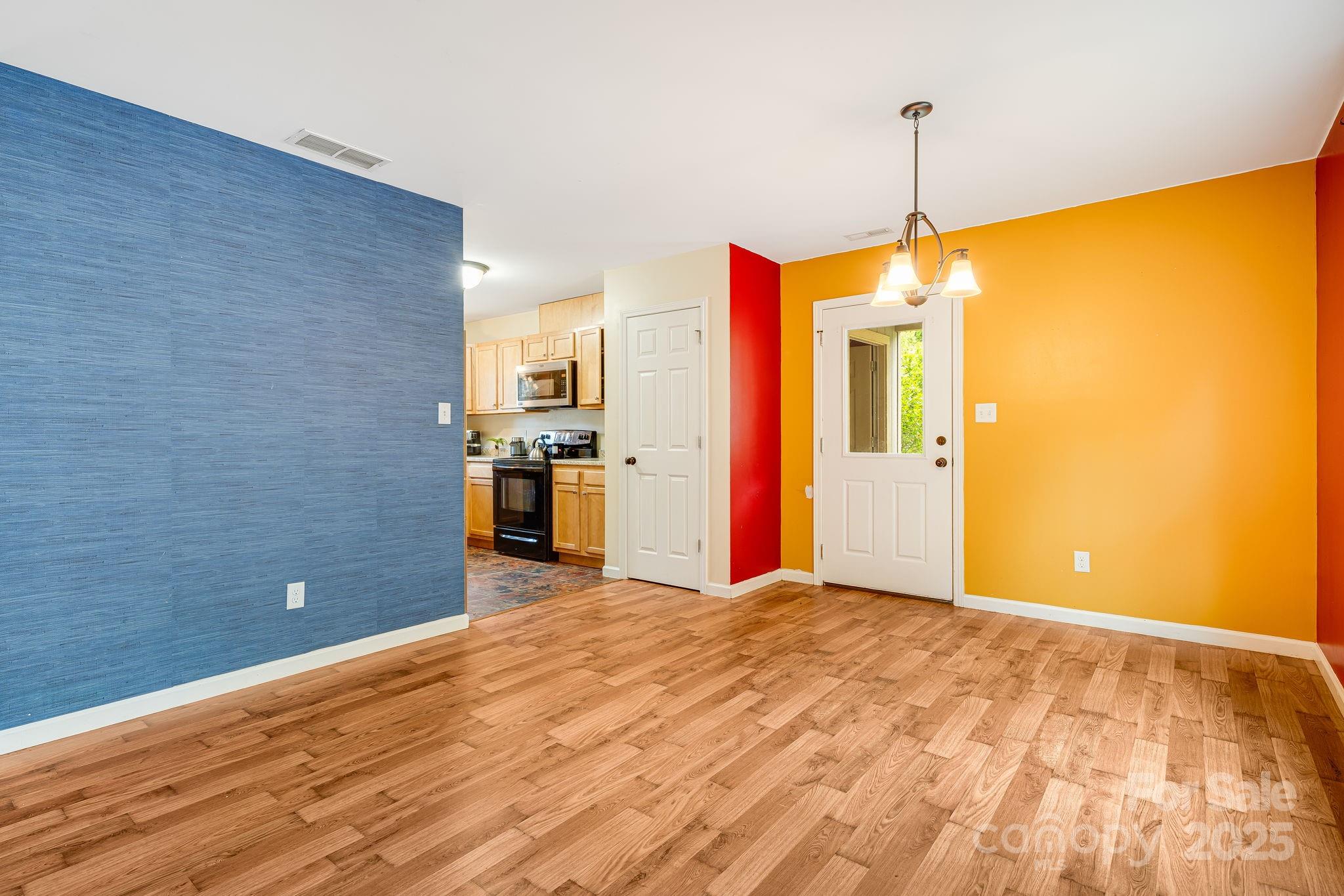 42 Compass Park Drive Property Photo 9