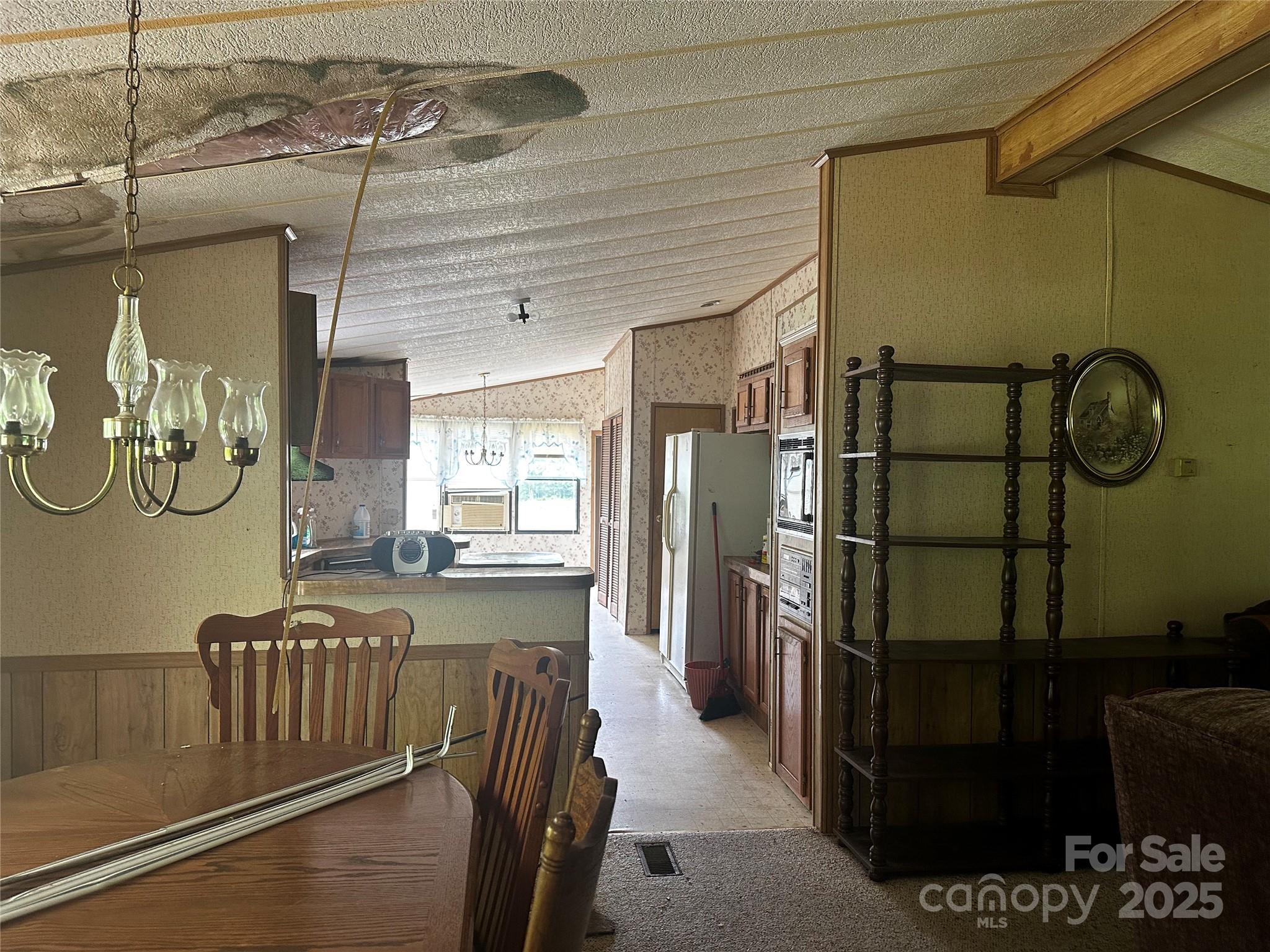 731 Pigeon Roost Road Property Photo 4