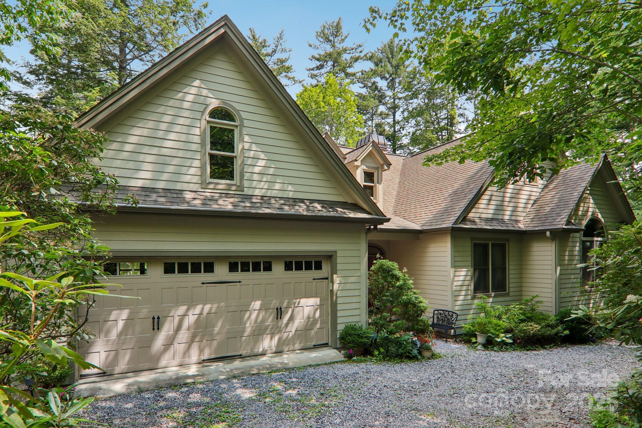 219 Hiwassee Road Property Photo 1