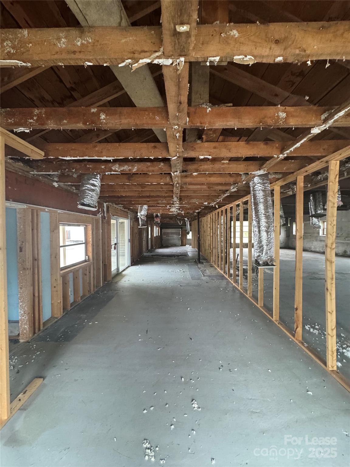 280 S Broad Street Property Photo 6
