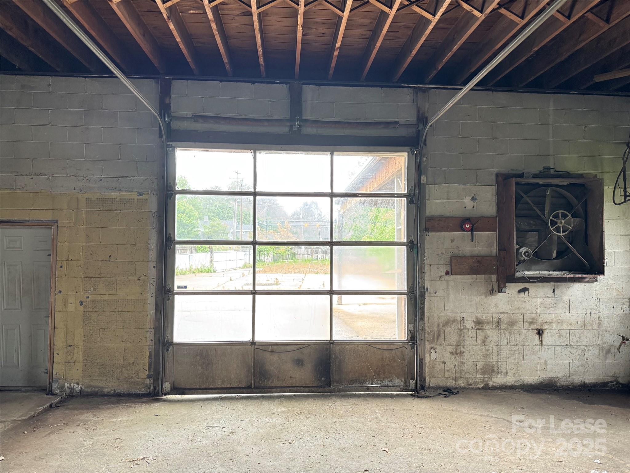 280 S Broad Street Property Photo 10