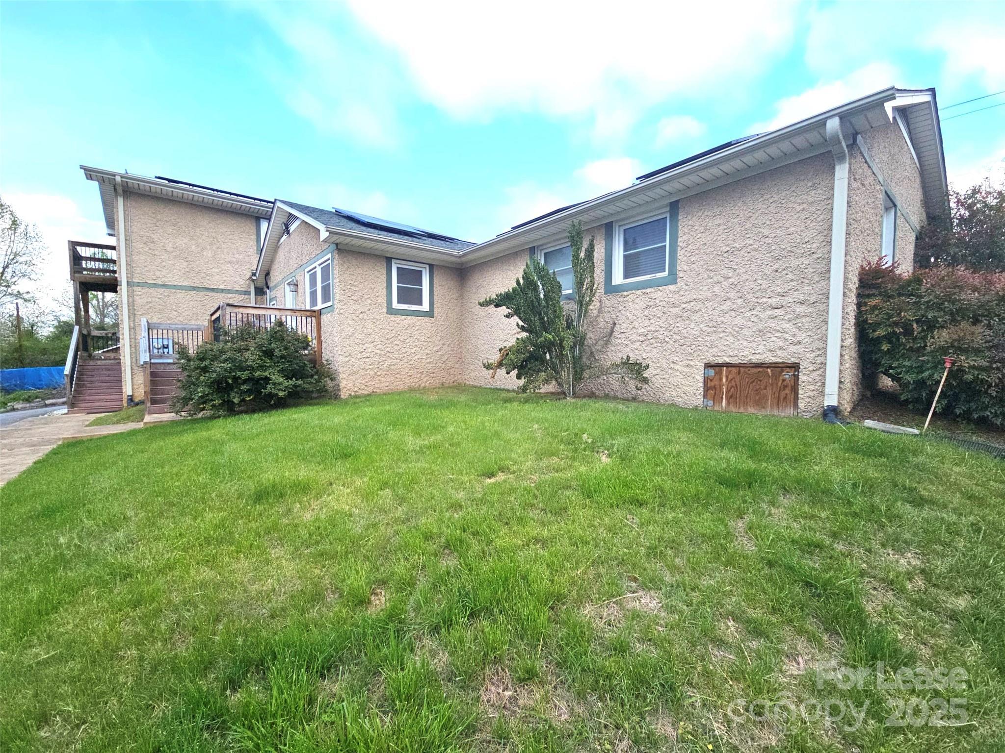 673 Brevard Road Property Photo 3