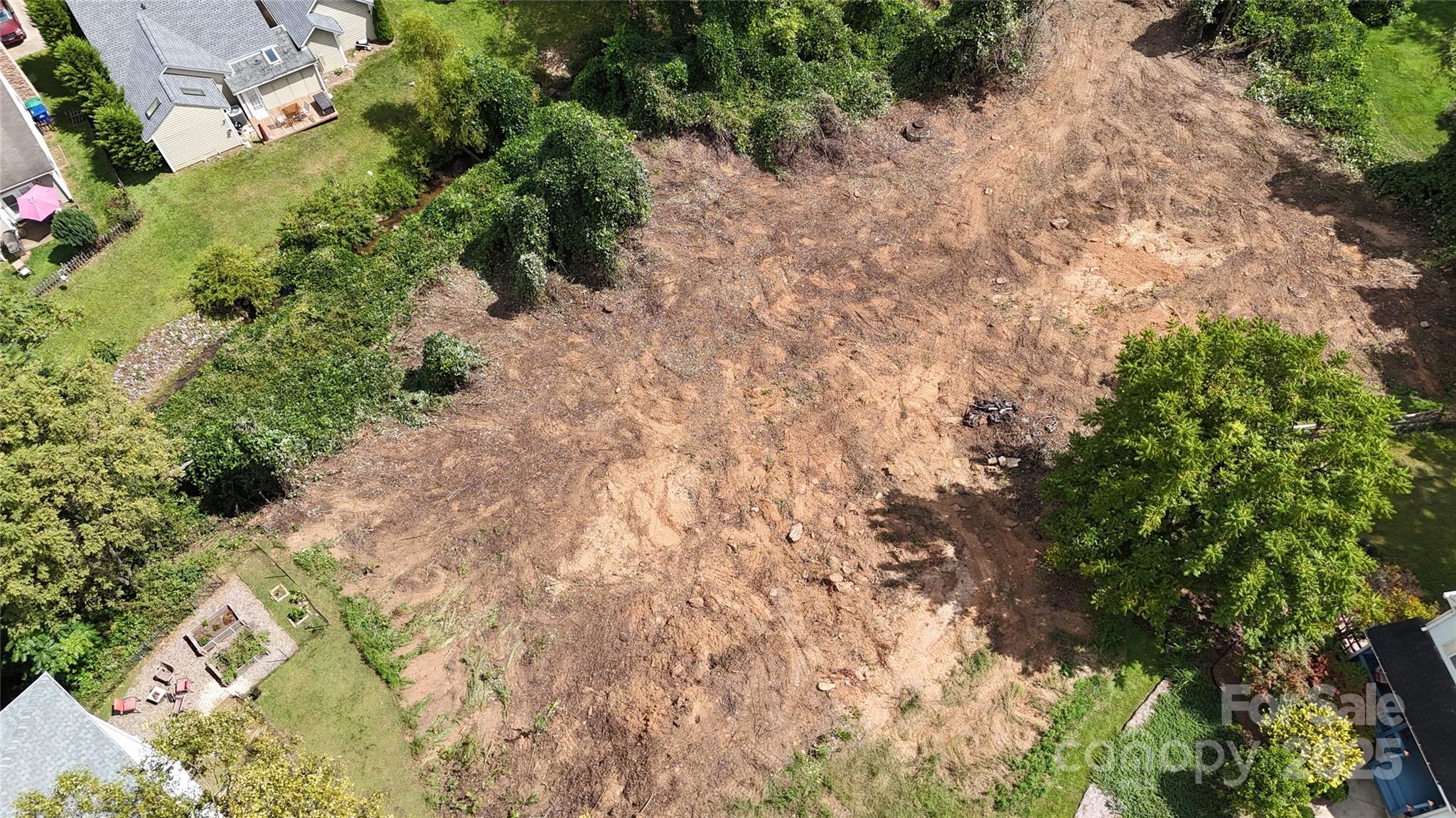 16 Village East Court Property Photo 1