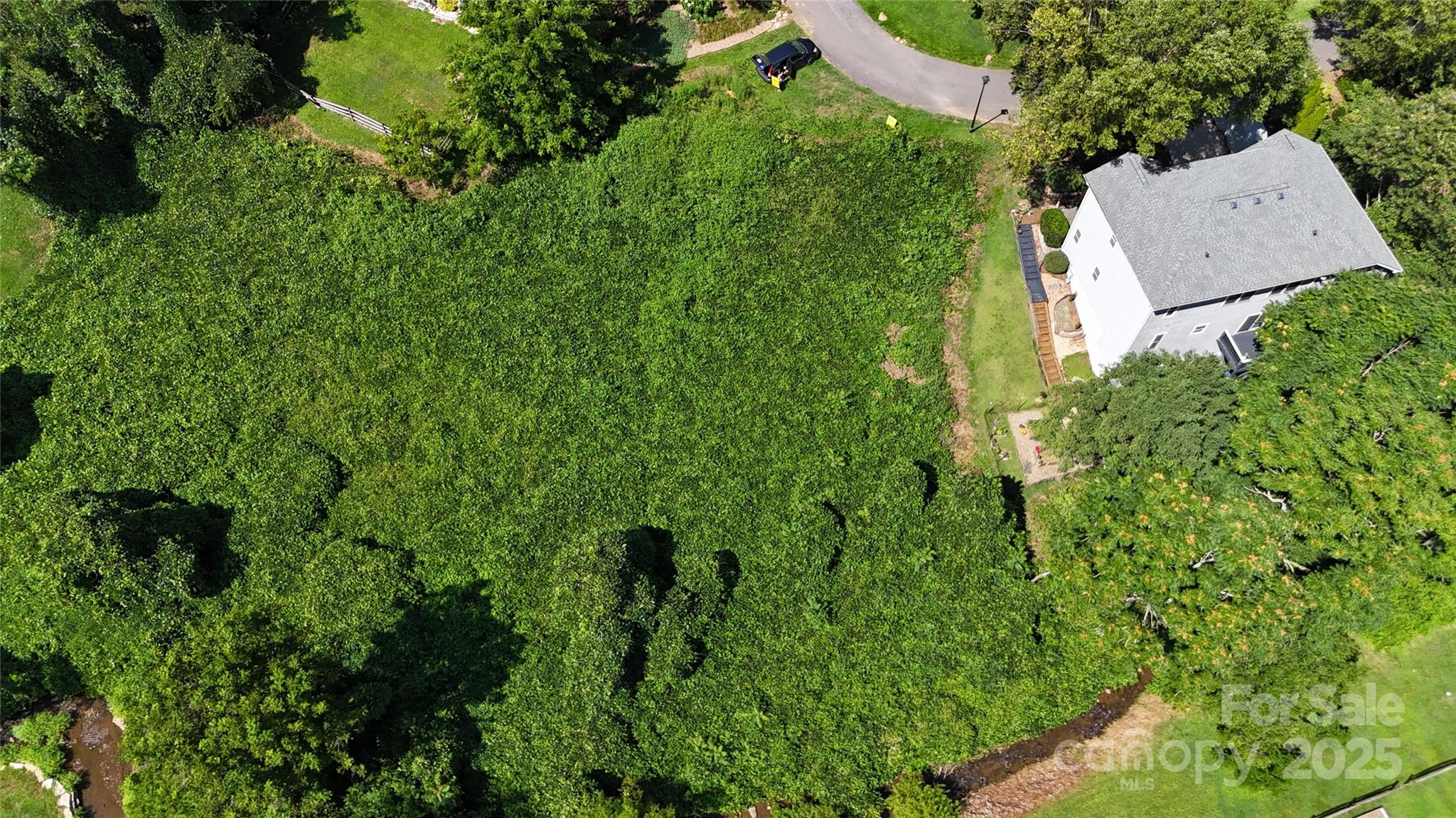 16 Village East Court Property Photo 13