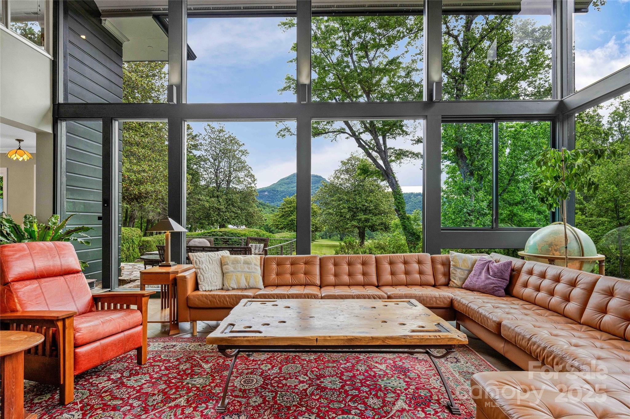 400 Kings Drive Property Photo 8