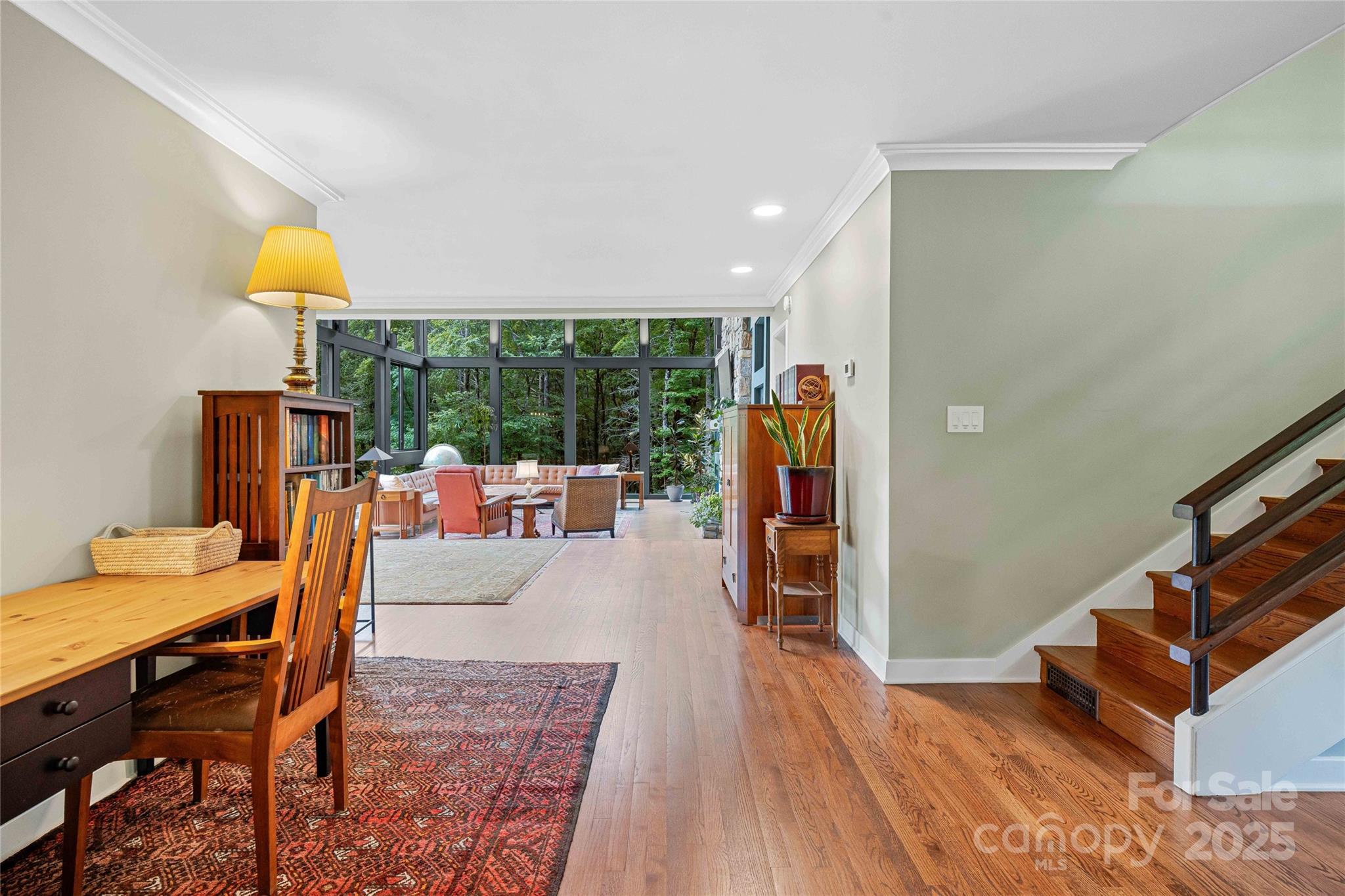 400 Kings Drive Property Photo 14