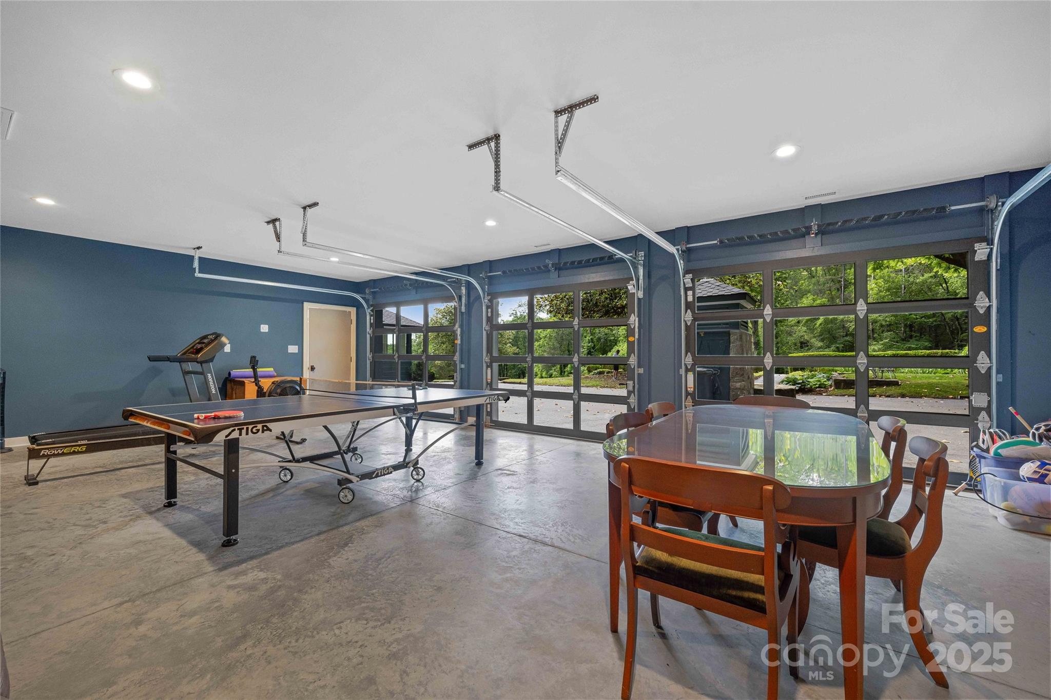 400 Kings Drive Property Photo 27