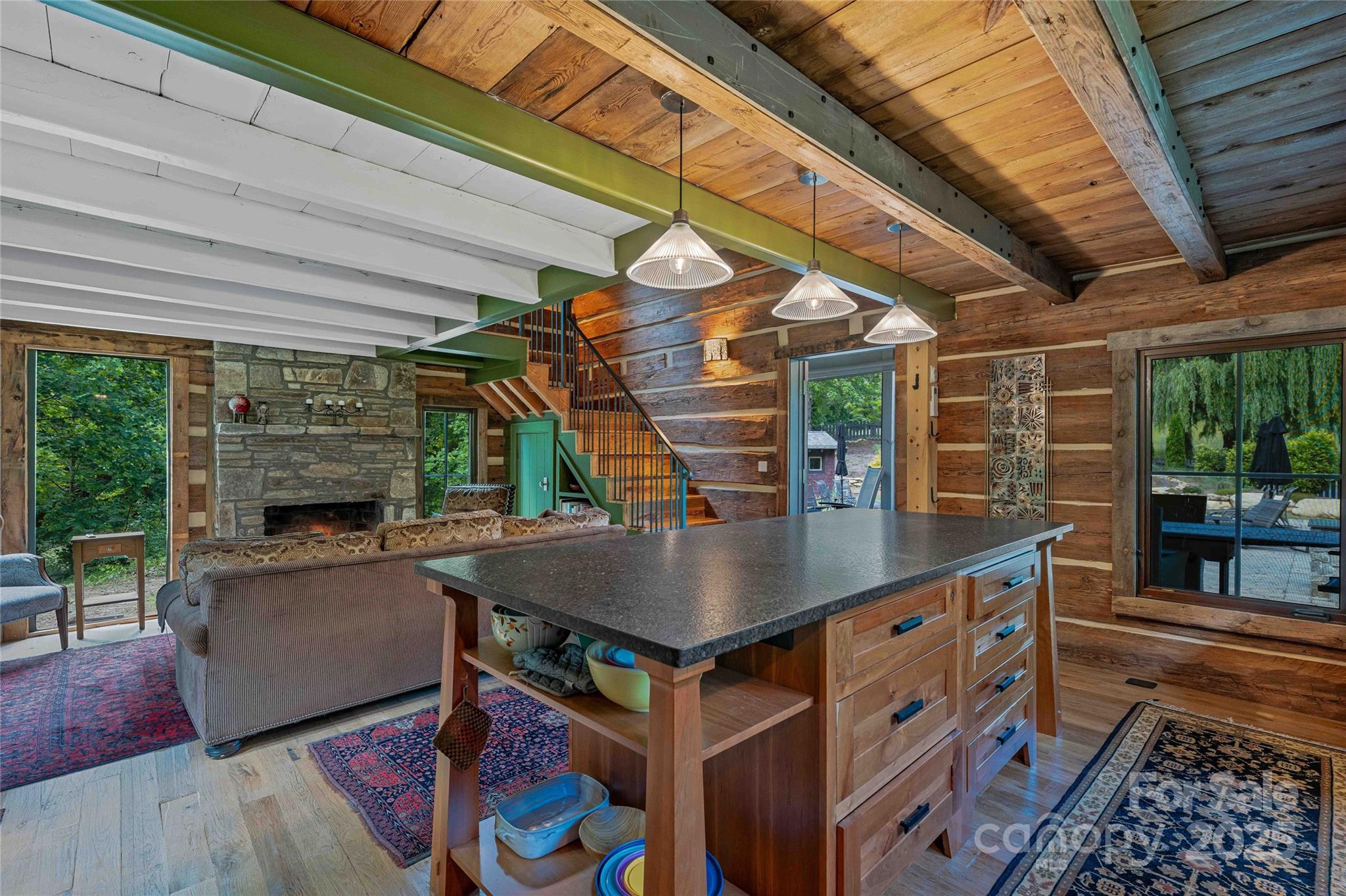 400 Kings Drive Property Photo 37