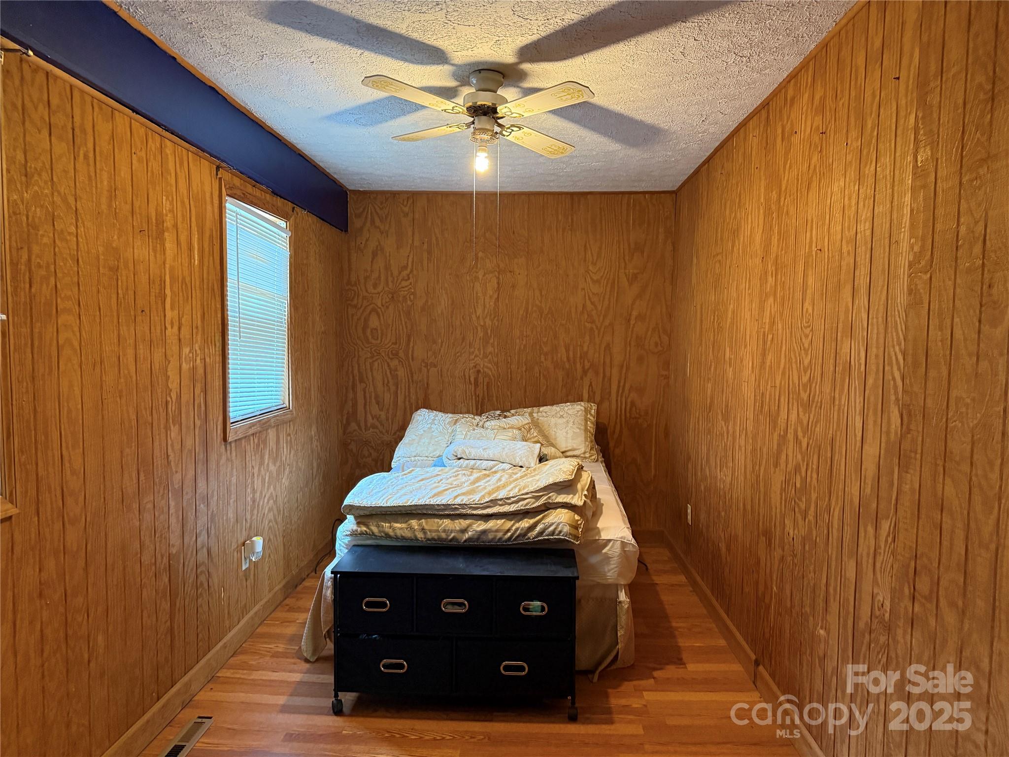 526 Ehringhaus Street Property Photo 28