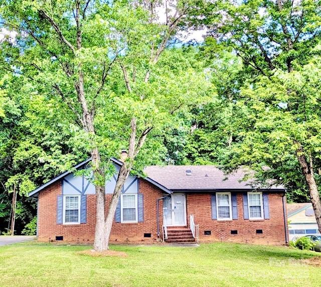 7133 Tall Tree Lane Property Photo 1