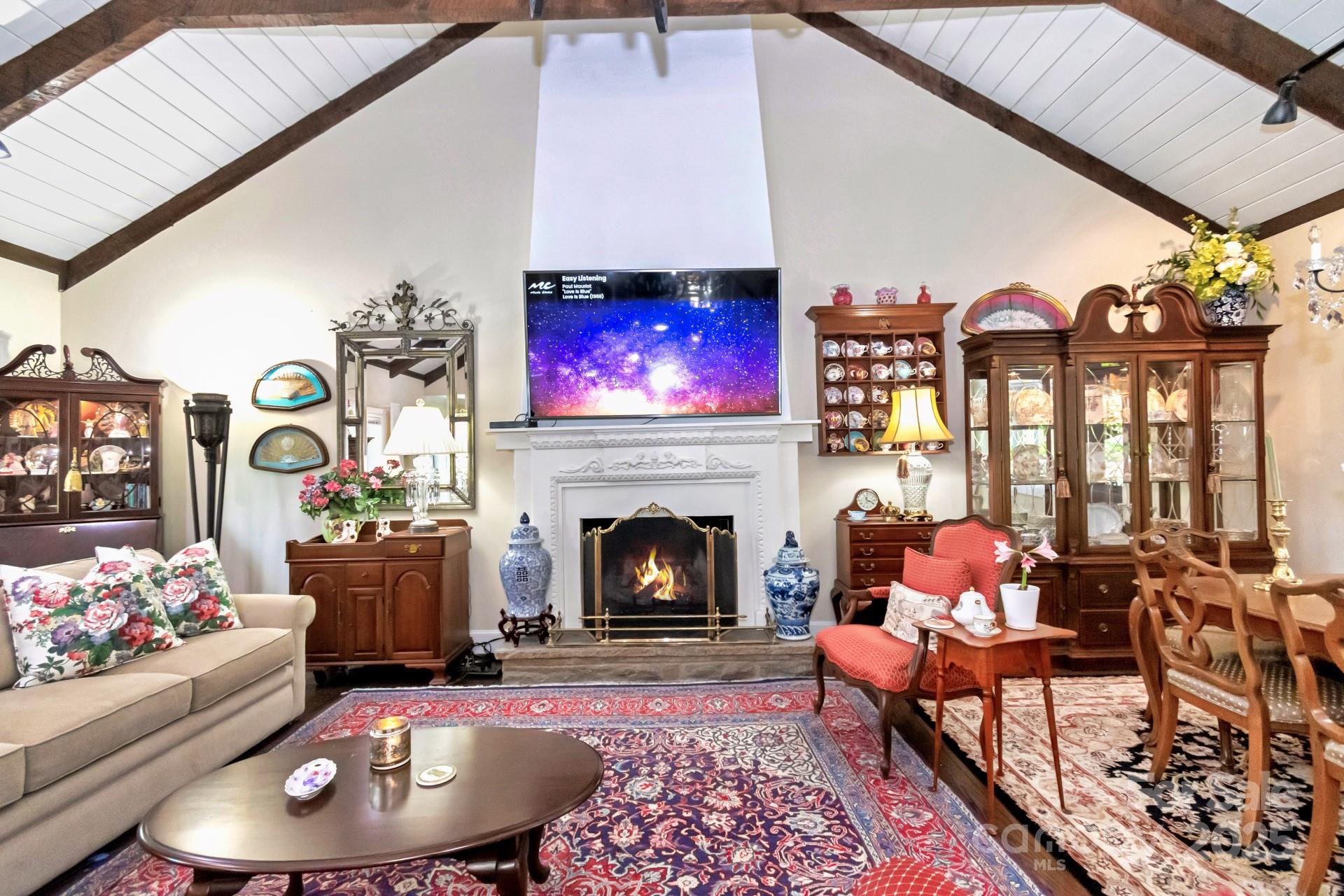 195 Fairway Lane Property Photo 7