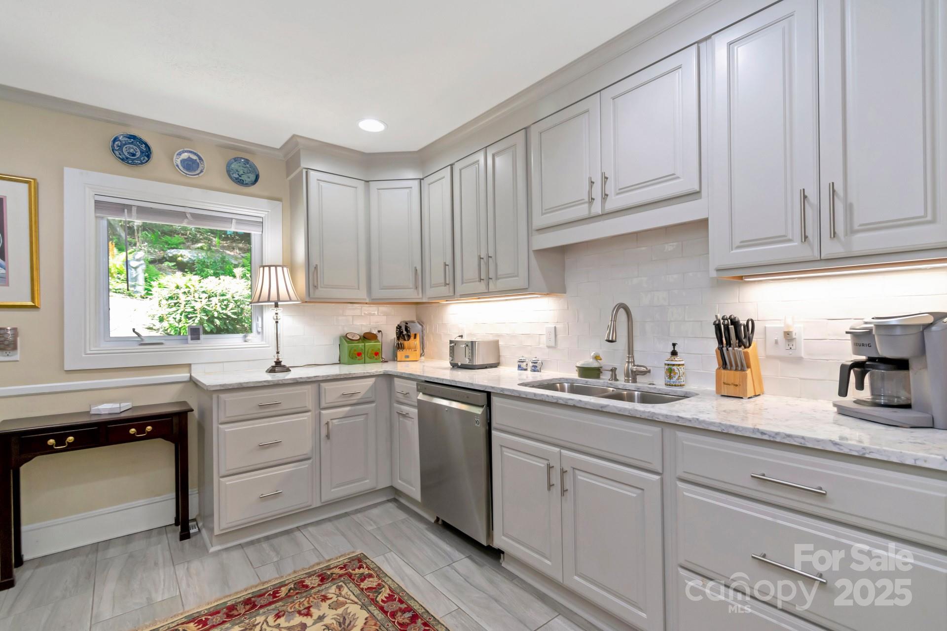 195 Fairway Lane Property Photo 13