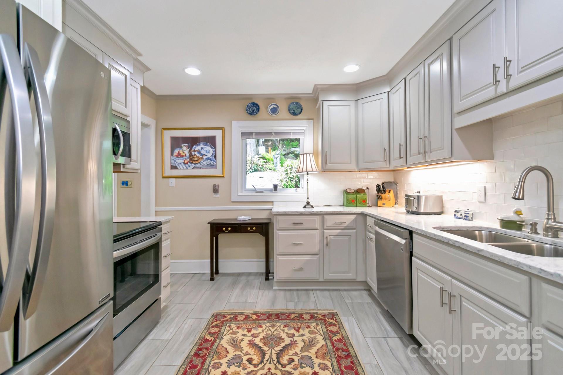 195 Fairway Lane Property Photo 14