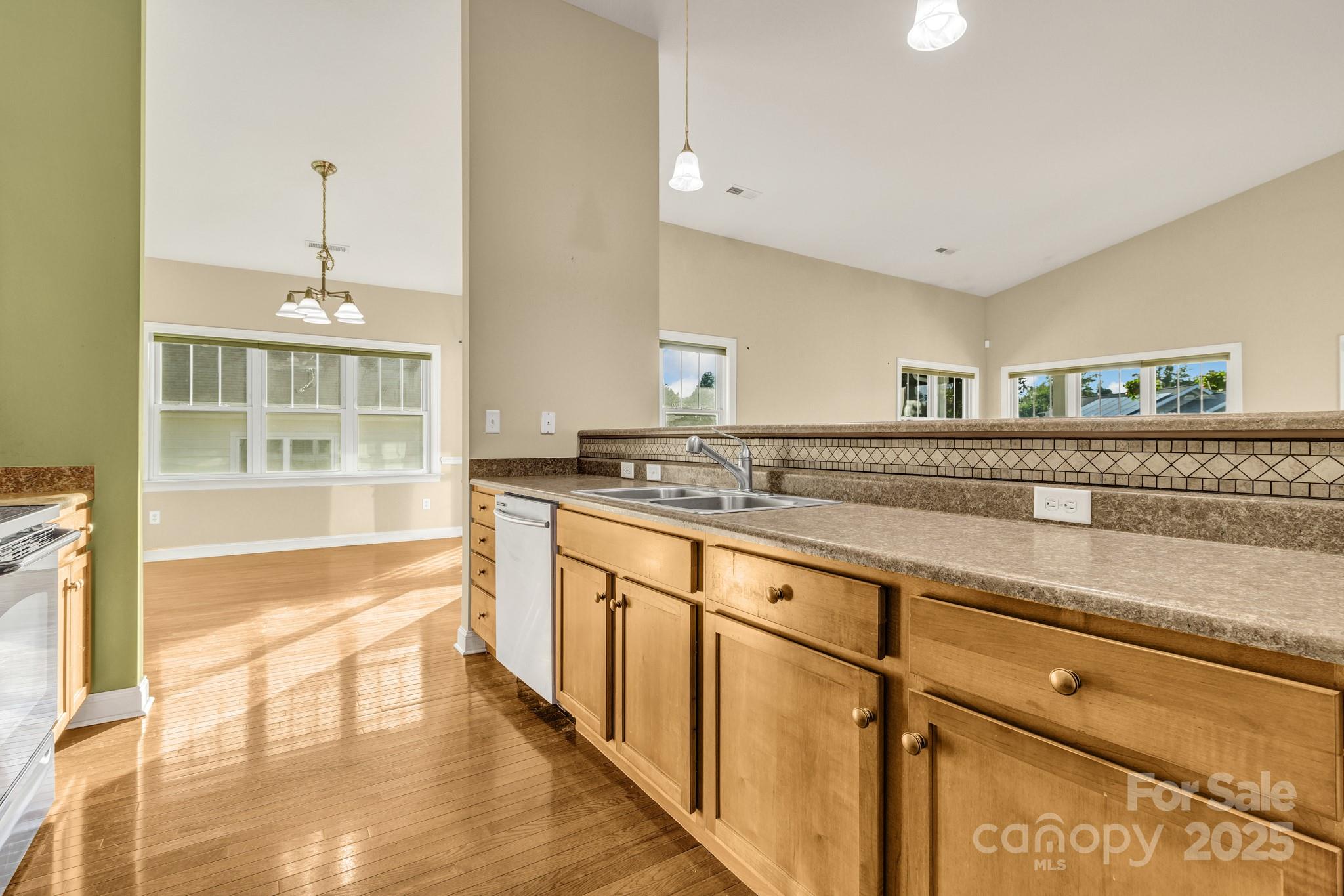 32 White Fox Drive 32 Property Photo 12