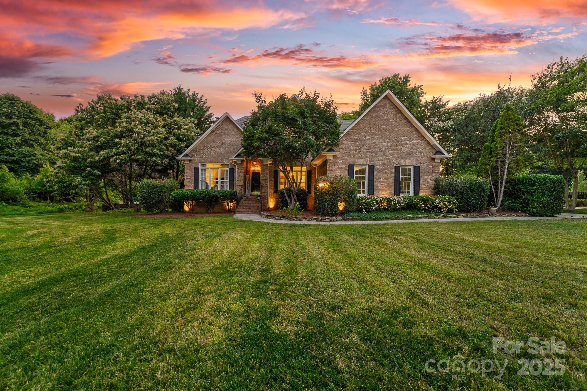 1115 Maremont Court Property Photo 1