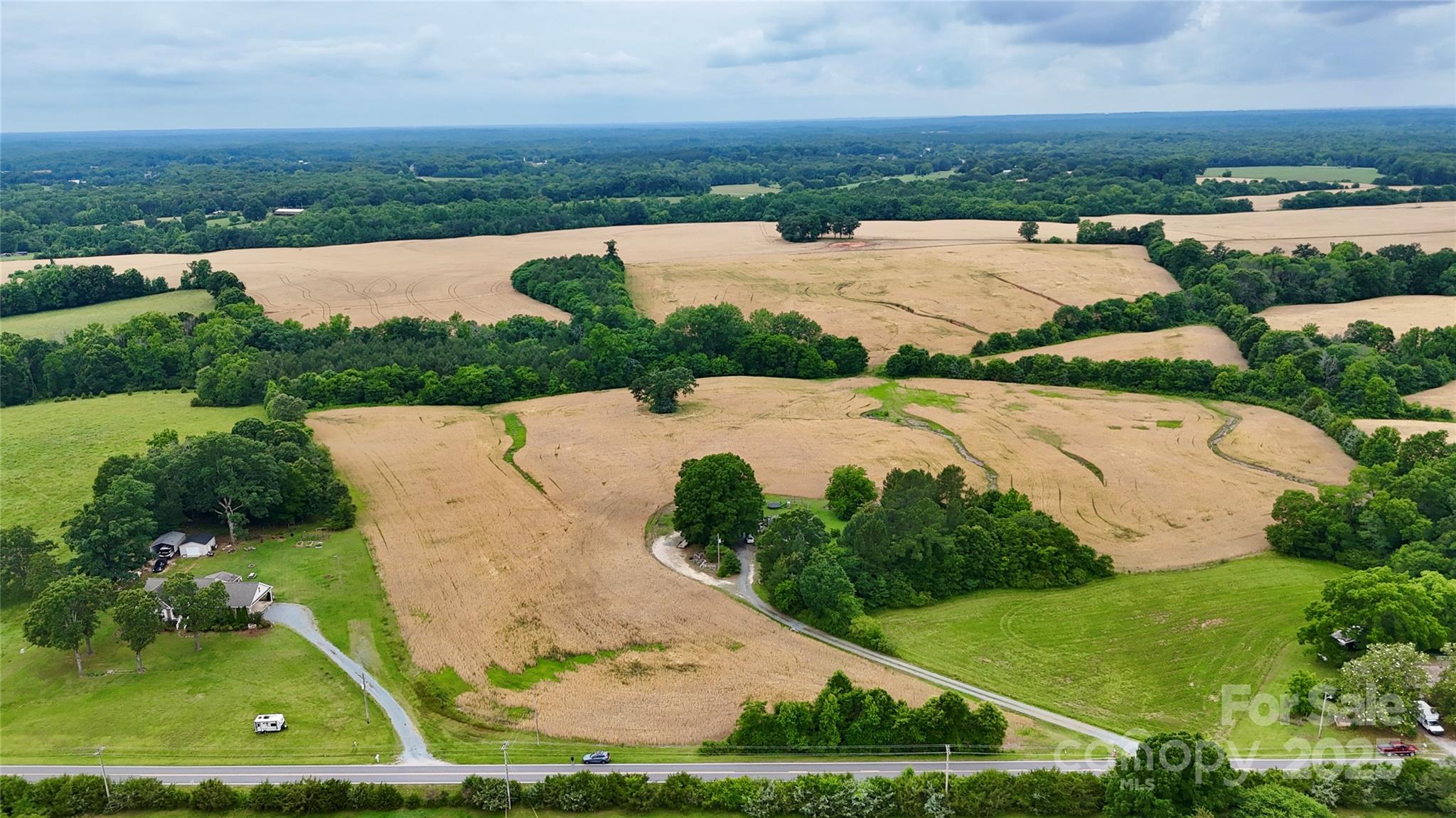 5904 Nesbit Road Property Photo 3