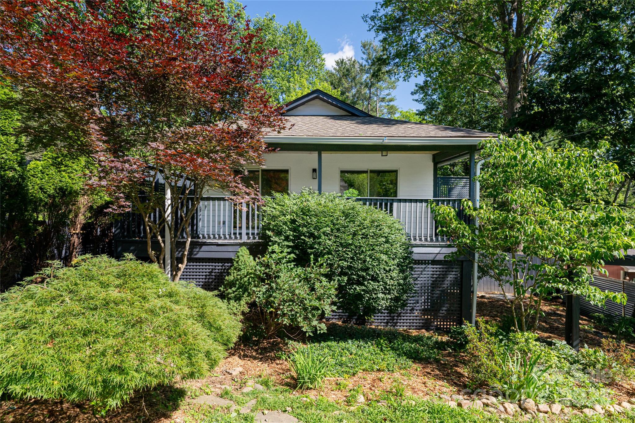 110 Annandale Avenue Property Photo 1