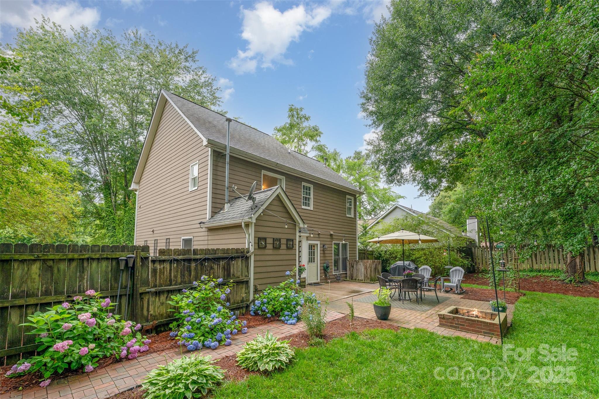 8624 Canter Post Drive Property Photo 32