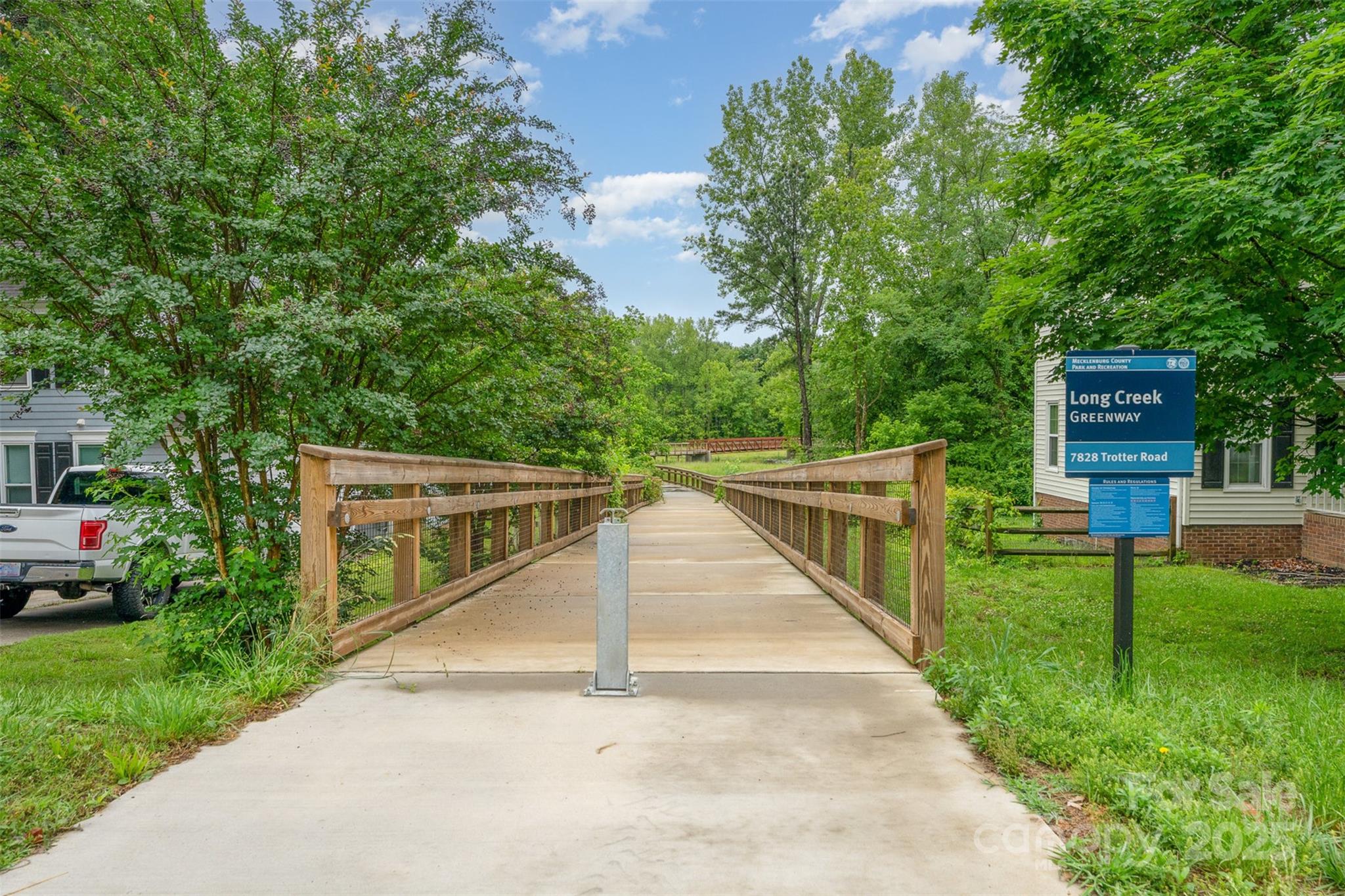 8624 Canter Post Drive Property Photo 34