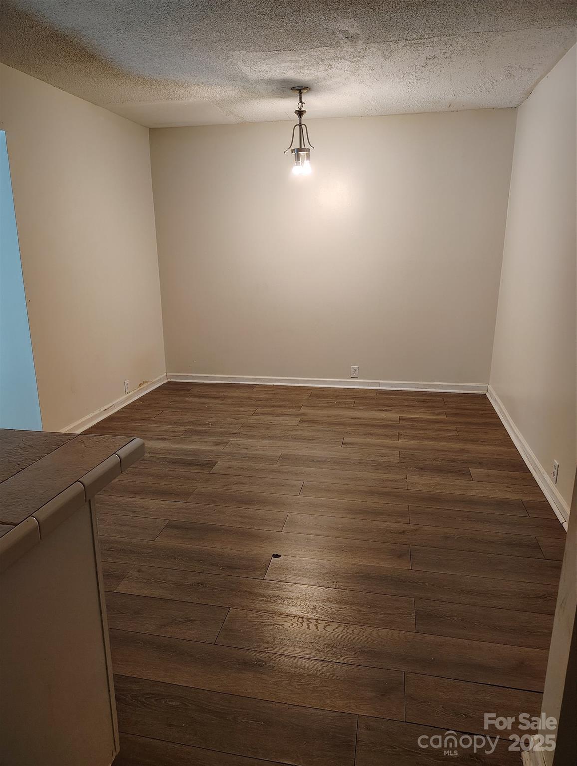 7107 Stonington Lane Property Photo 5