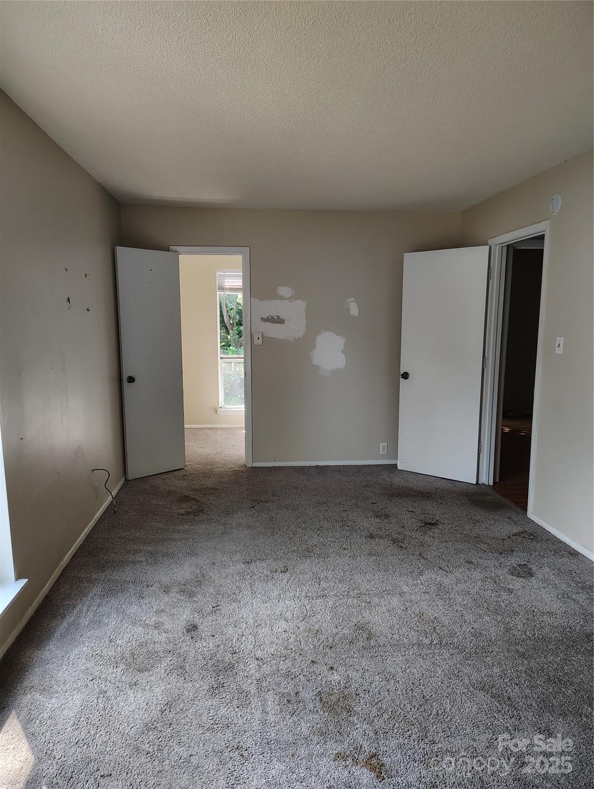 7107 Stonington Lane Property Photo 7