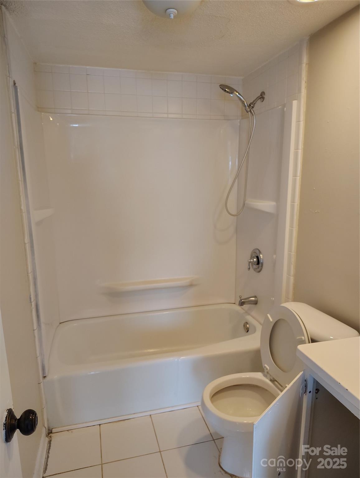 7107 Stonington Lane Property Photo 8