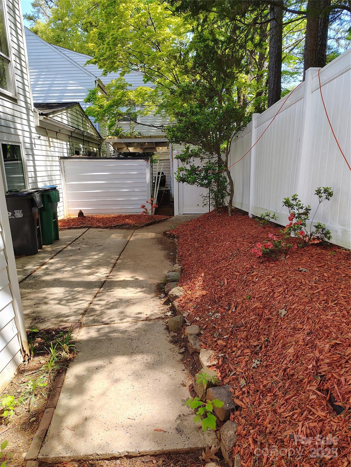 7107 Stonington Lane Property Photo 12