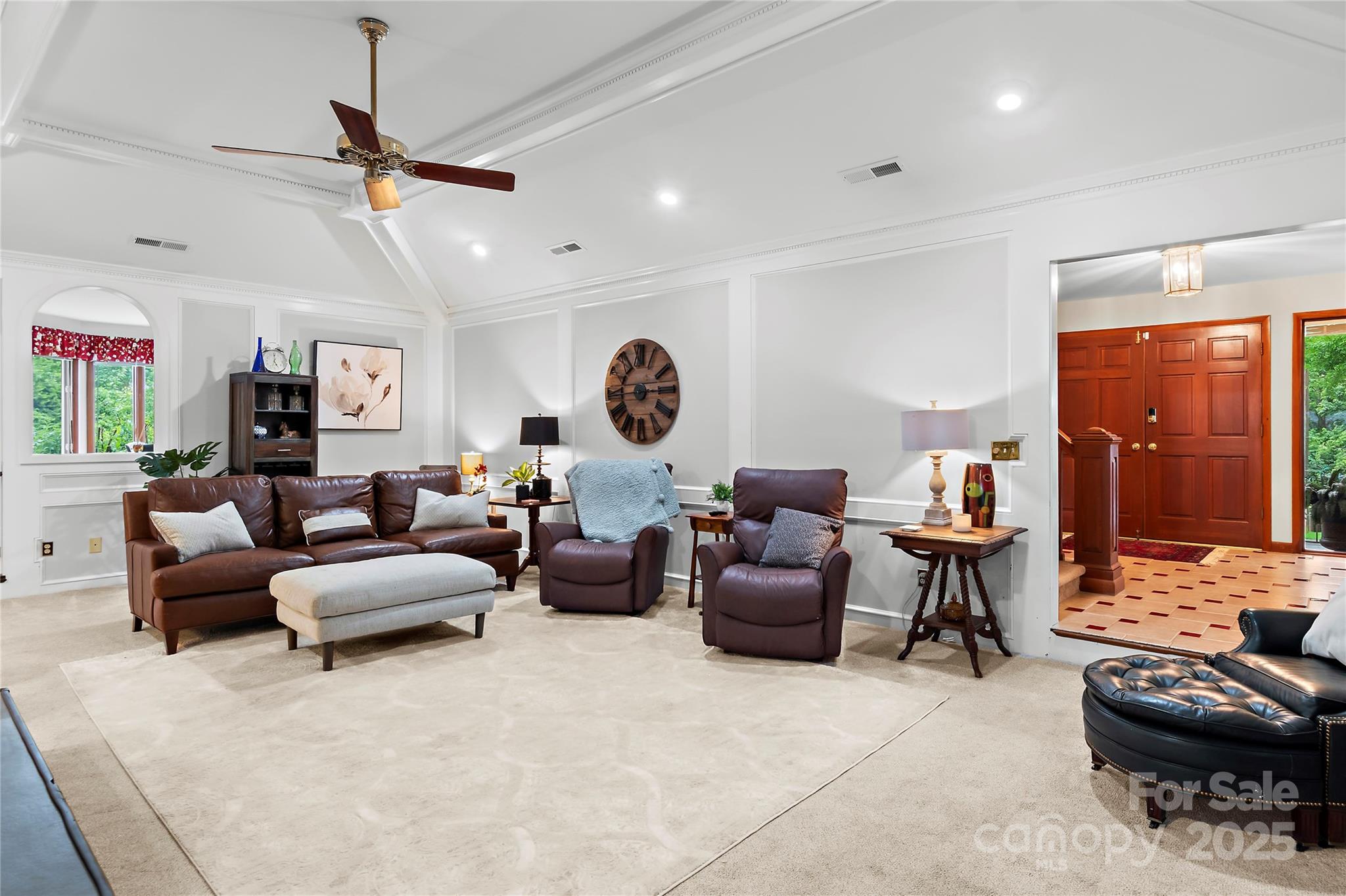 1201 Cliffspring Court Property Photo 7