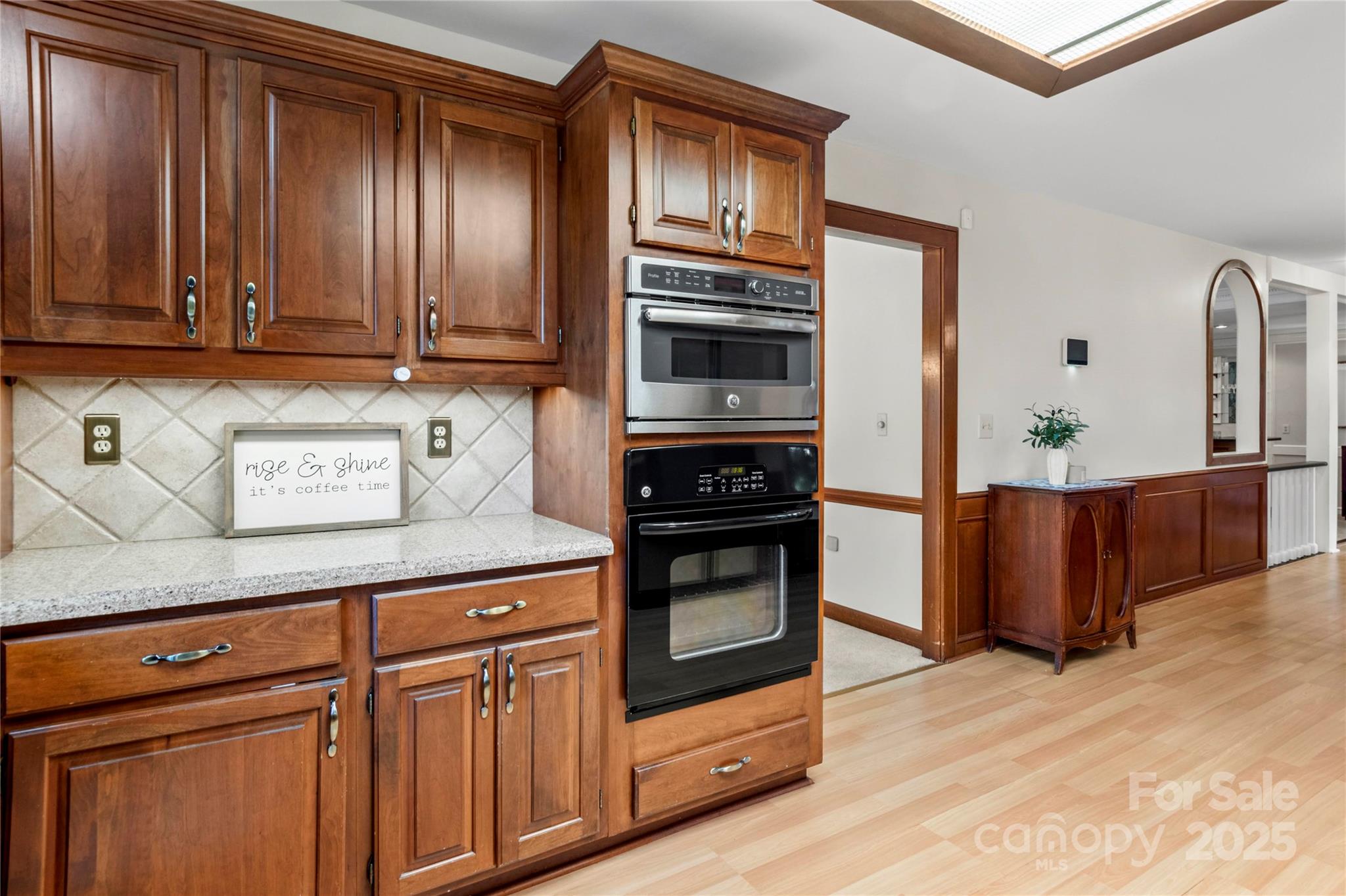 1201 Cliffspring Court Property Photo 19