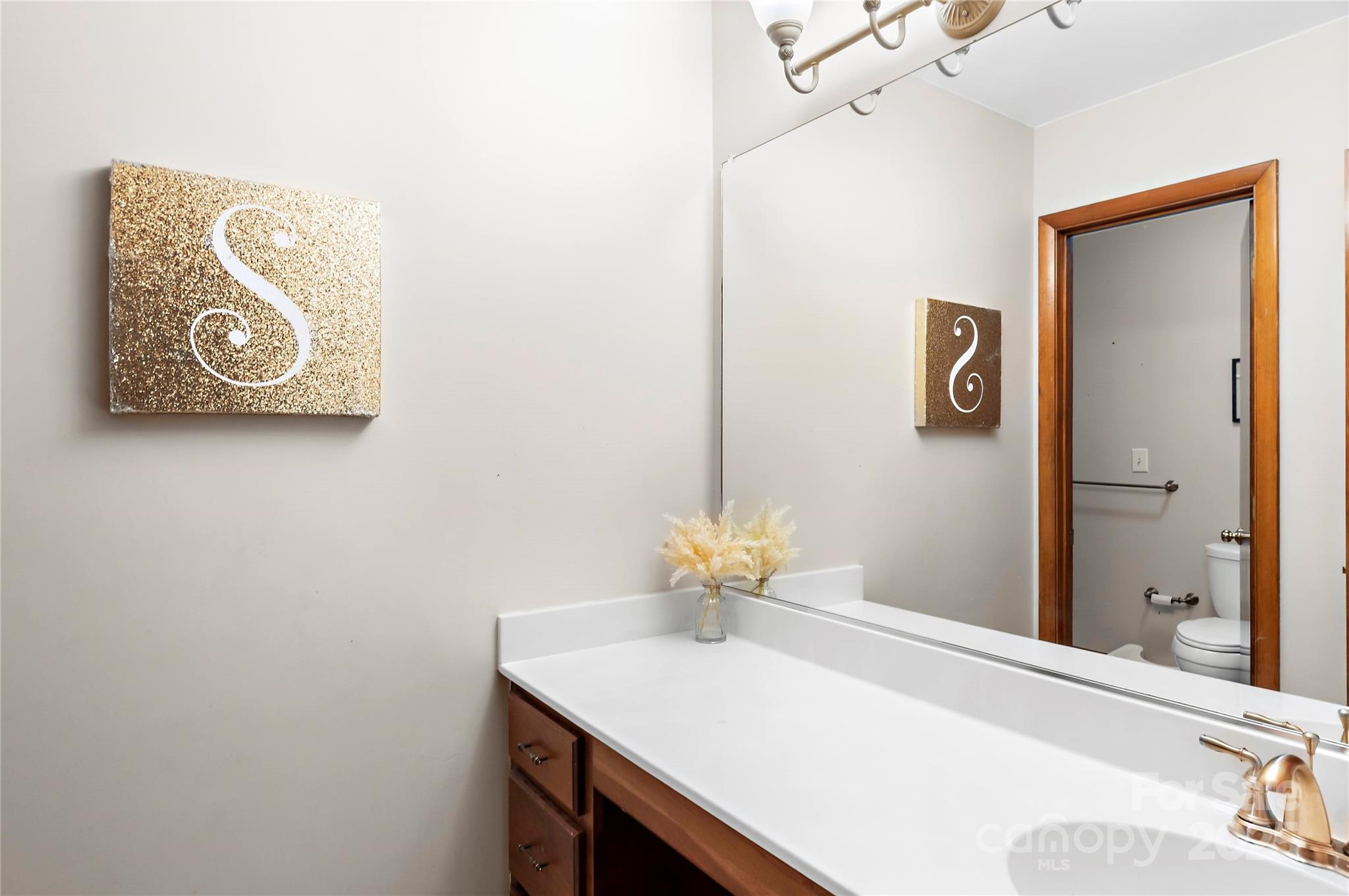 1201 Cliffspring Court Property Photo 35