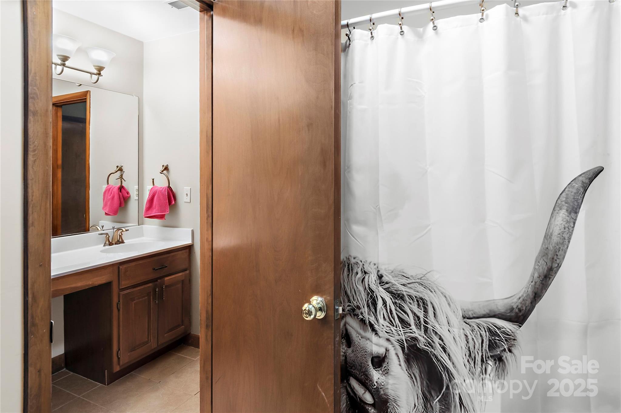 1201 Cliffspring Court Property Photo 36