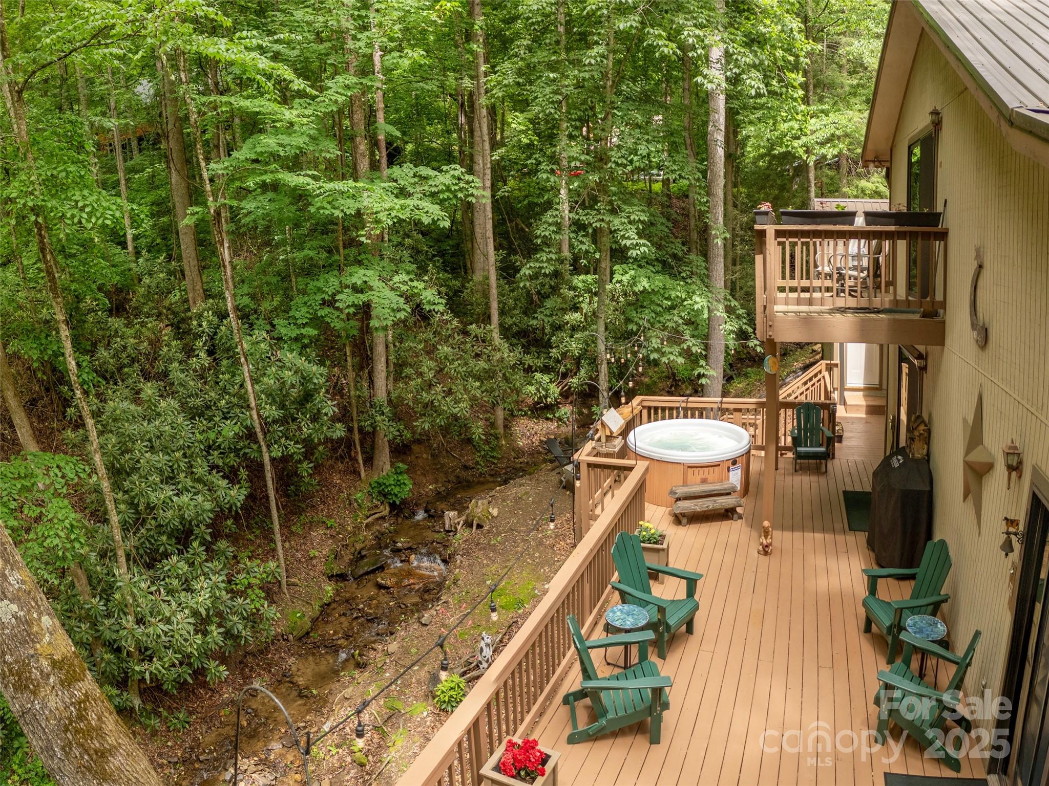 141 Creekside Drive Property Photo 14