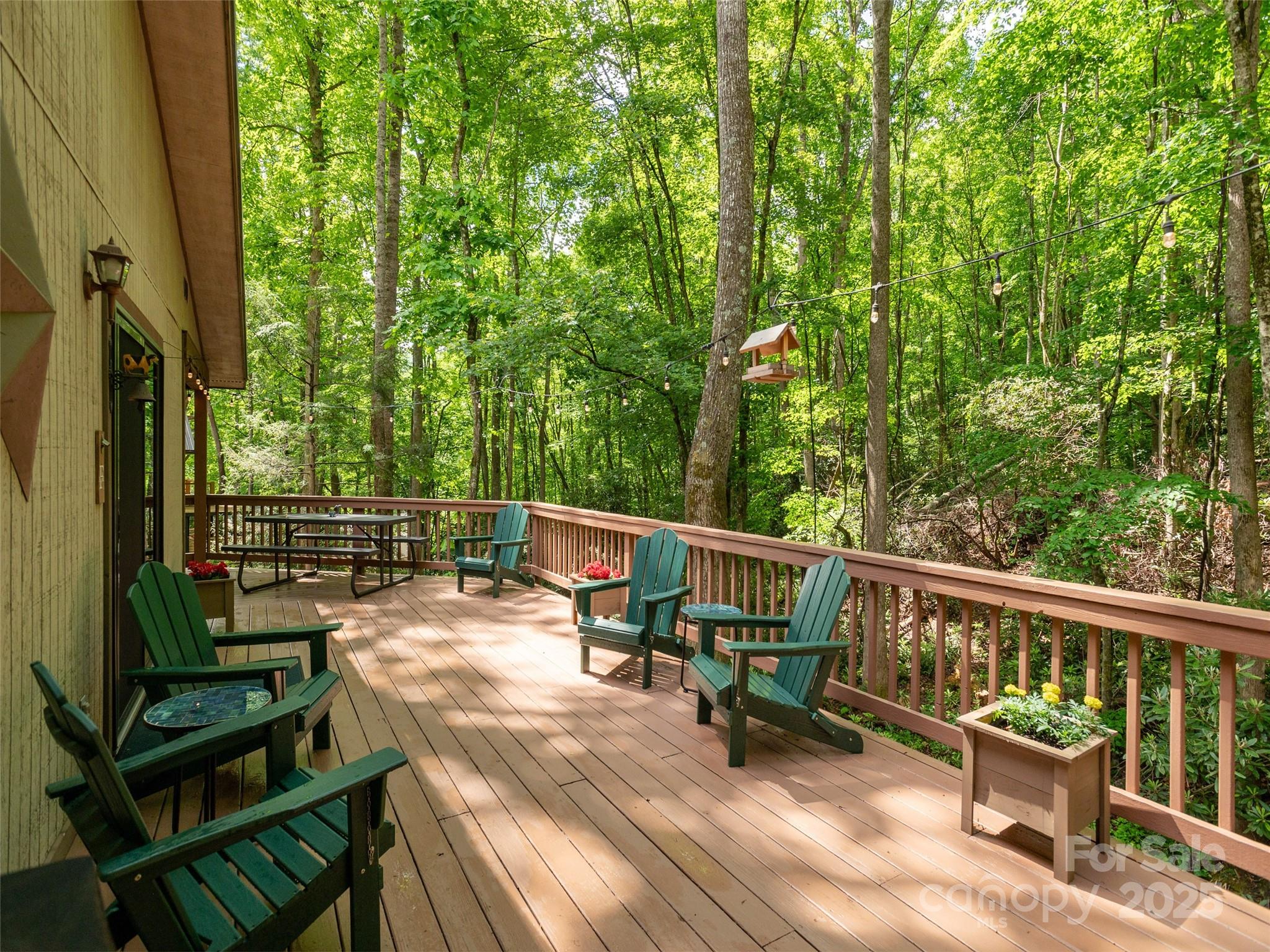 141 Creekside Drive Property Photo 15