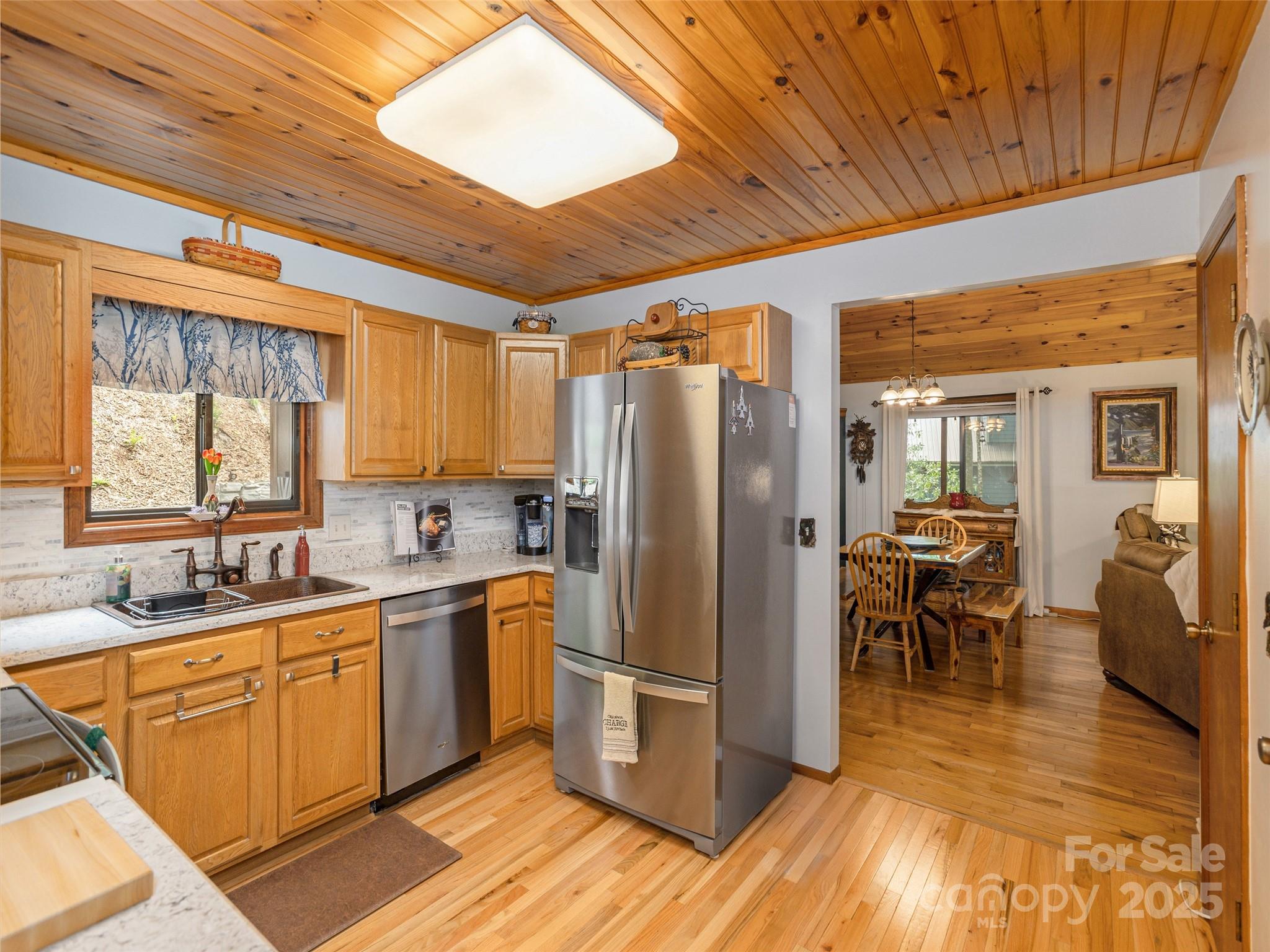 141 Creekside Drive Property Photo 19