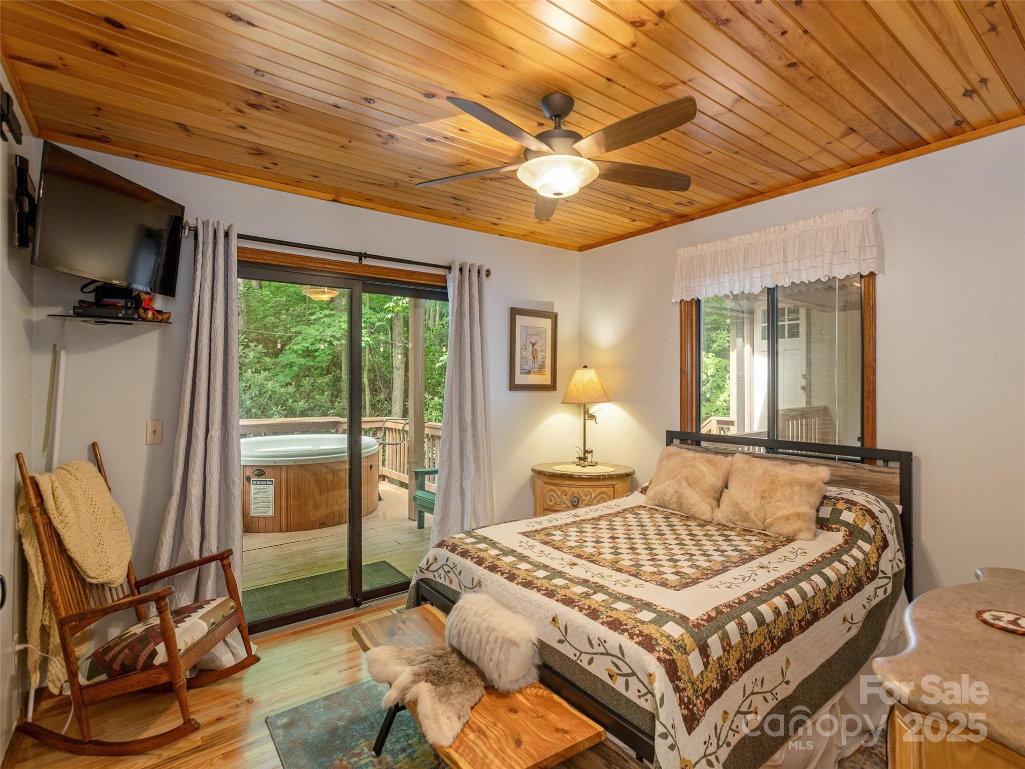 141 Creekside Drive Property Photo 20