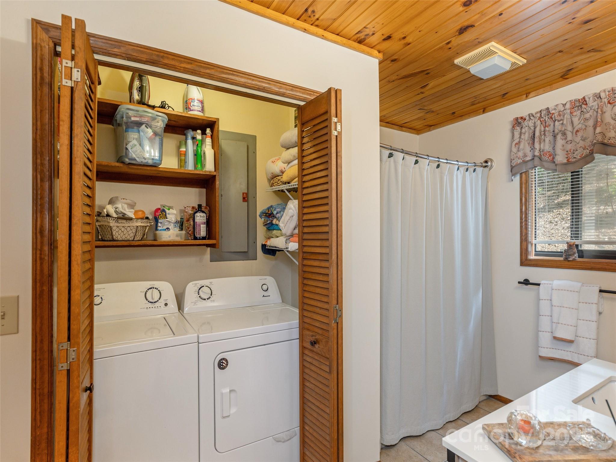 141 Creekside Drive Property Photo 22