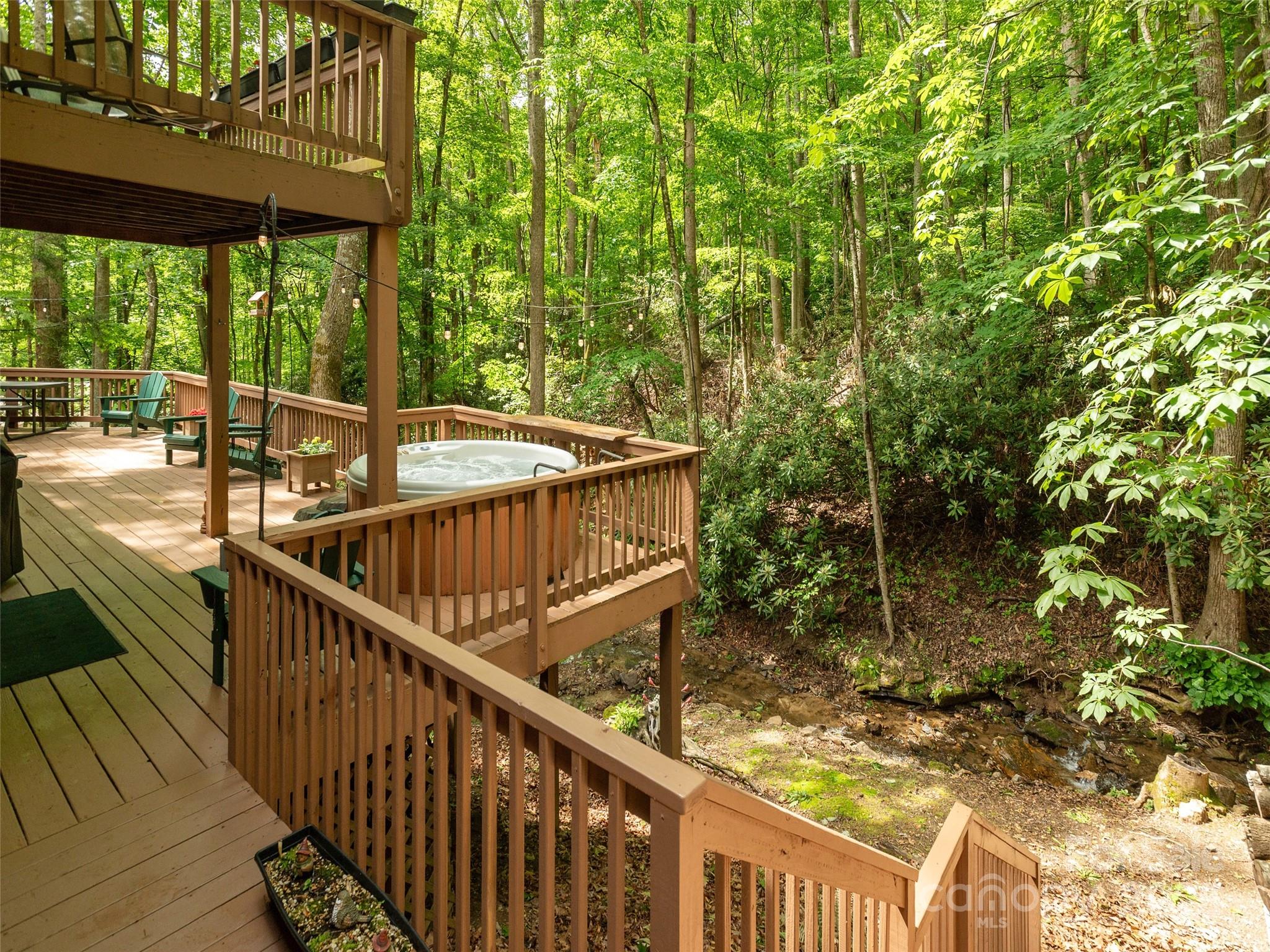 141 Creekside Drive Property Photo 29